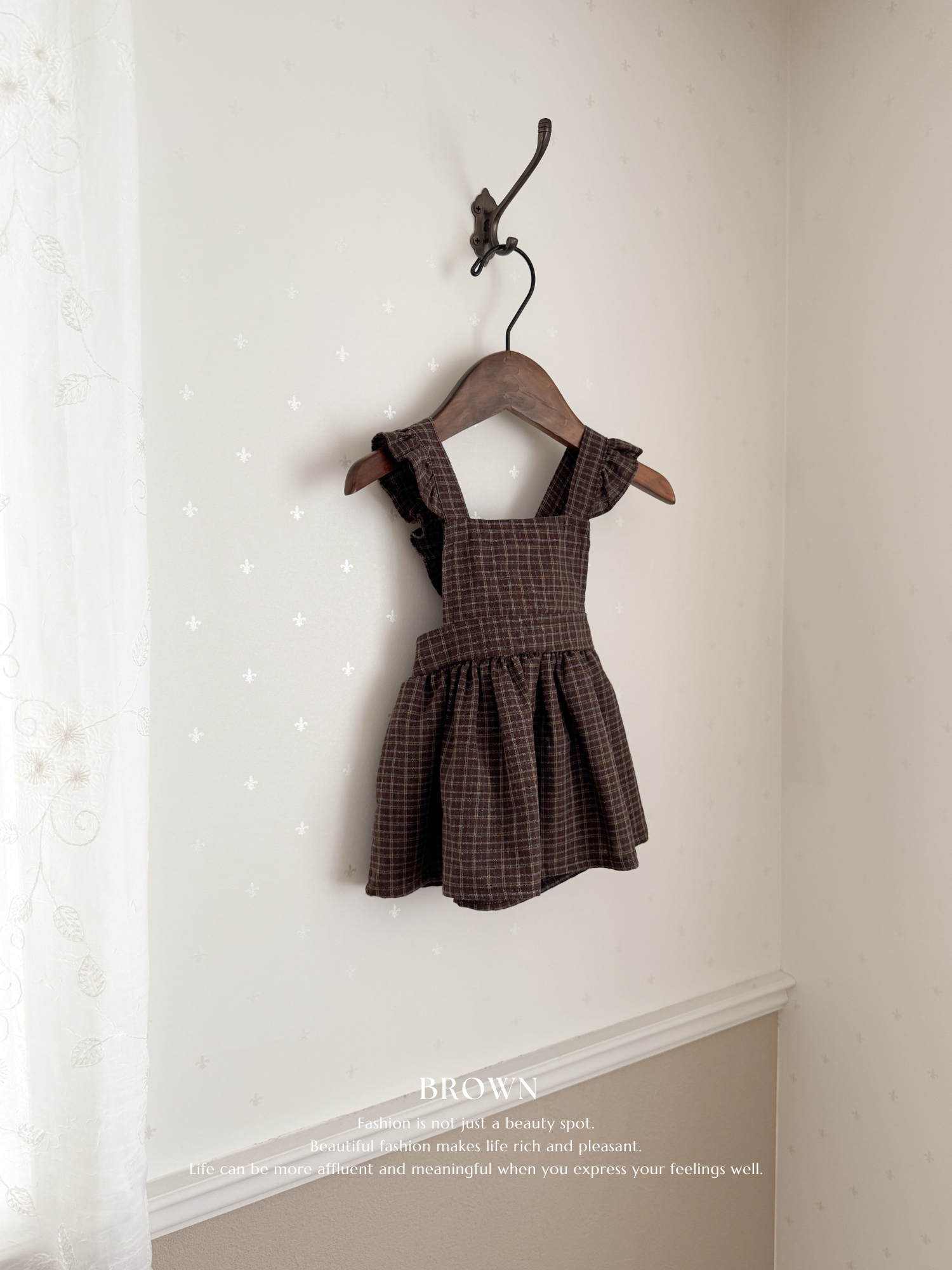 Check apron one-piece