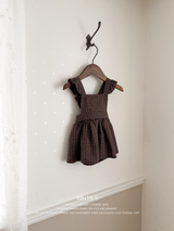 Check apron one-piece