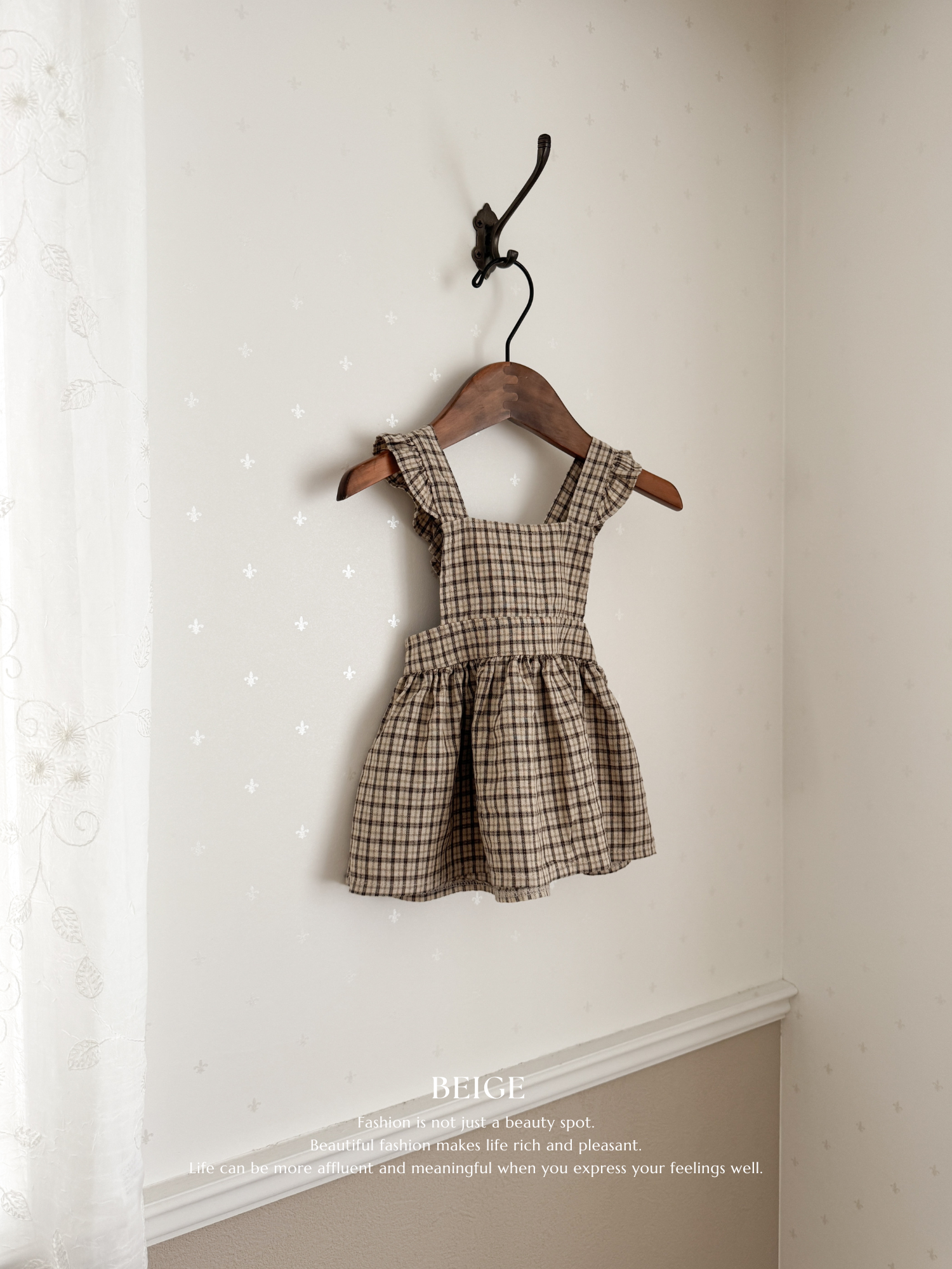 Check apron one-piece