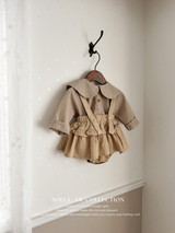 Check collar blouse