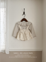 Anna ruffle collar tops