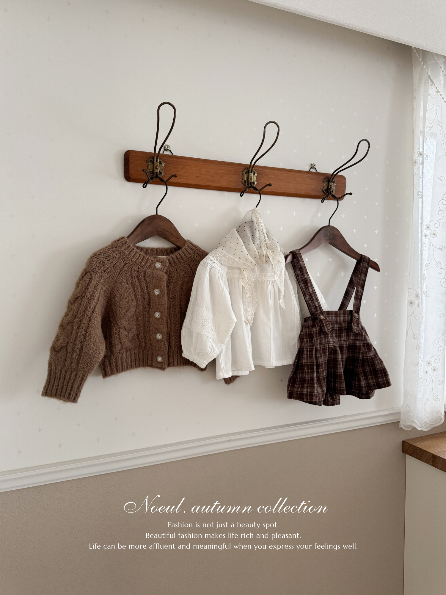 Pleats suspender skirt