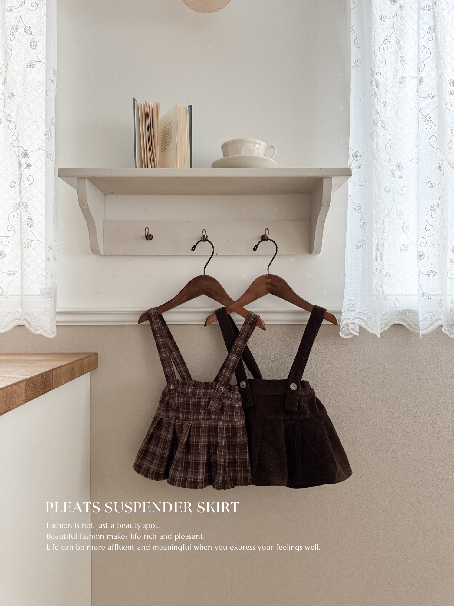 Pleats suspender skirt