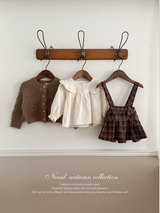 Wing shirring blouse
