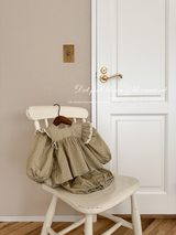 Dot frill blouse & bloomer set