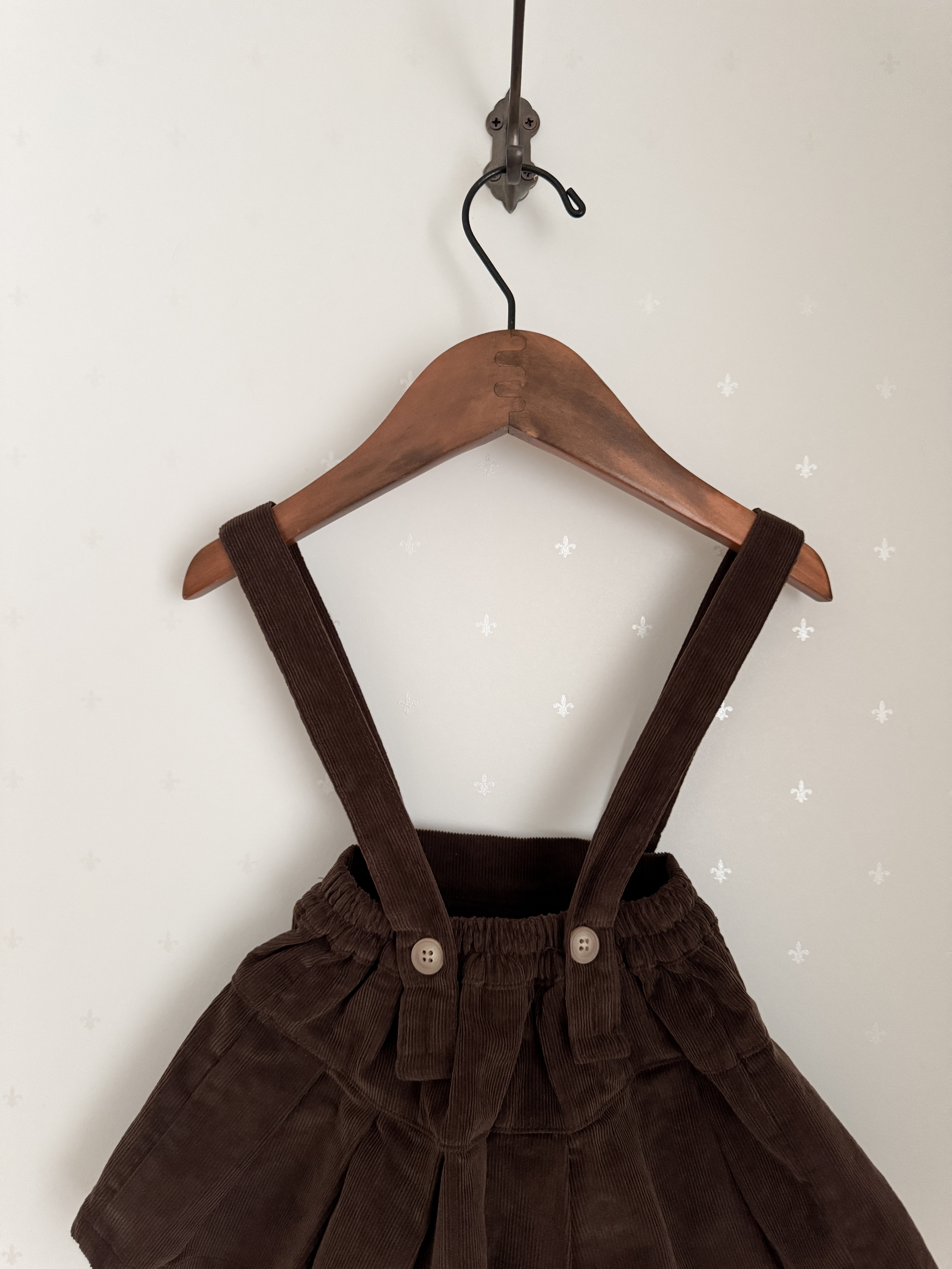 Pleats suspender skirt