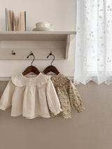 Wing shirring blouse