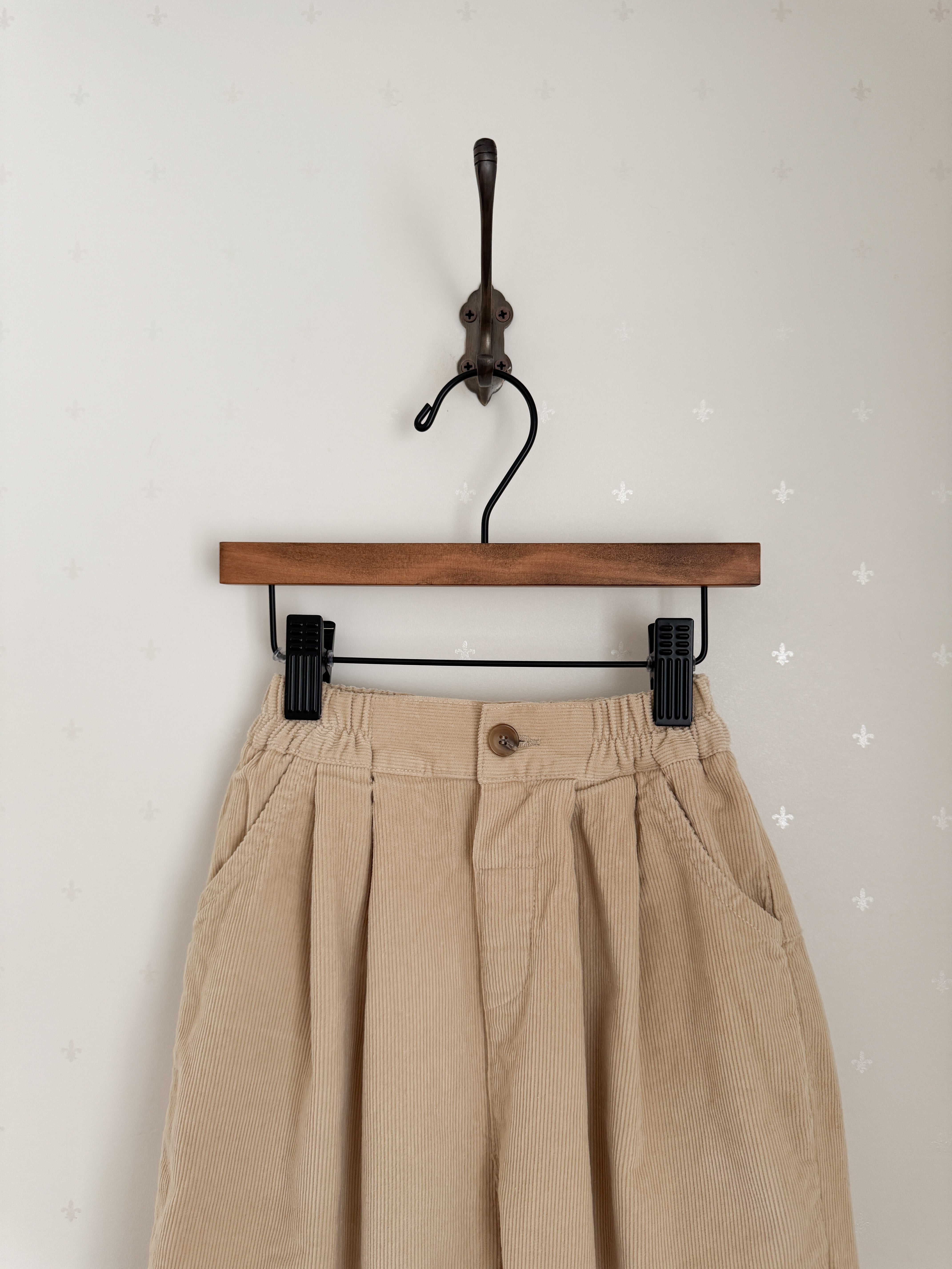 Soft corduroy pants
