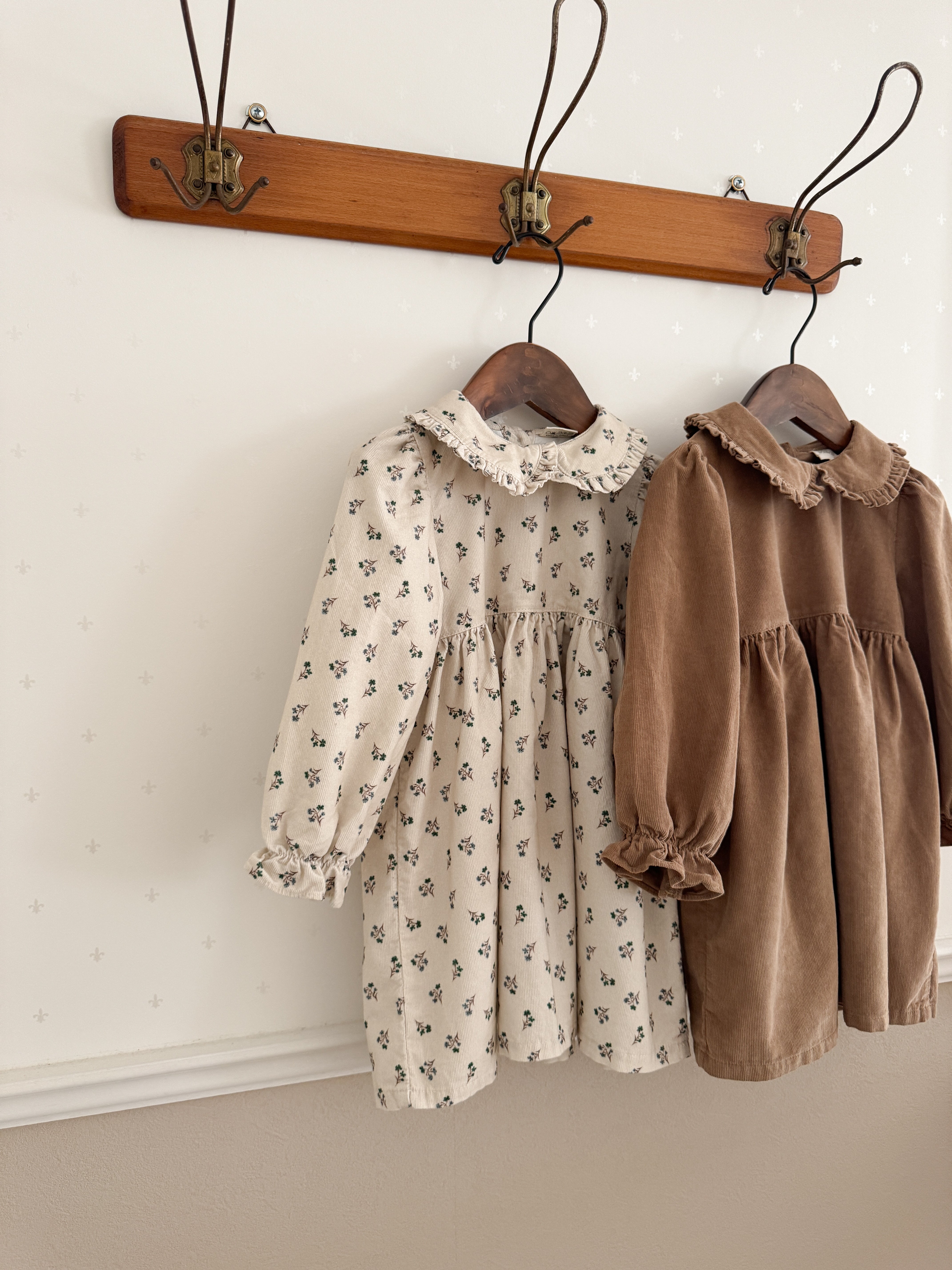 Baba flower corduroy one-piece