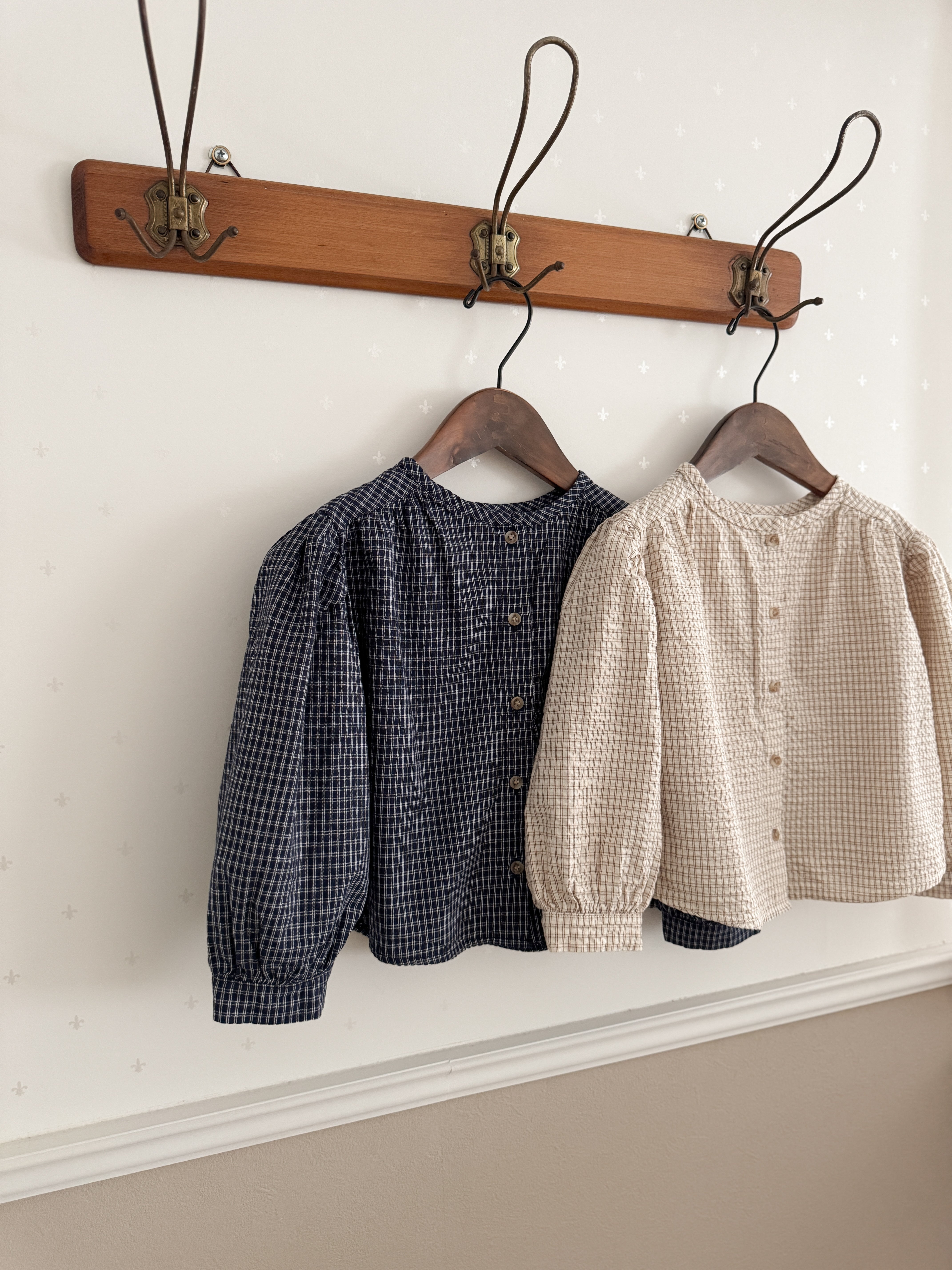 Milk check blouse