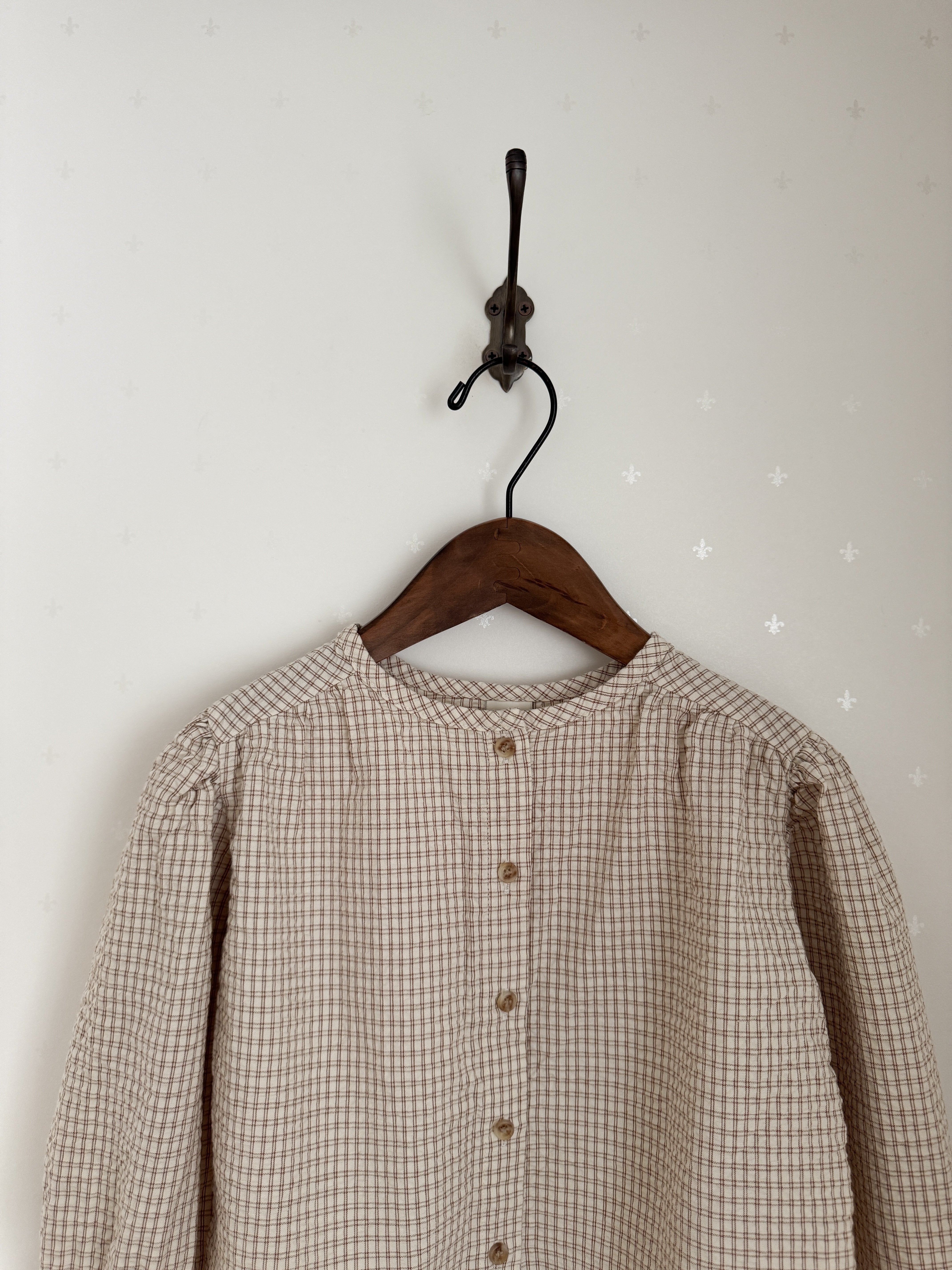 Milk check blouse