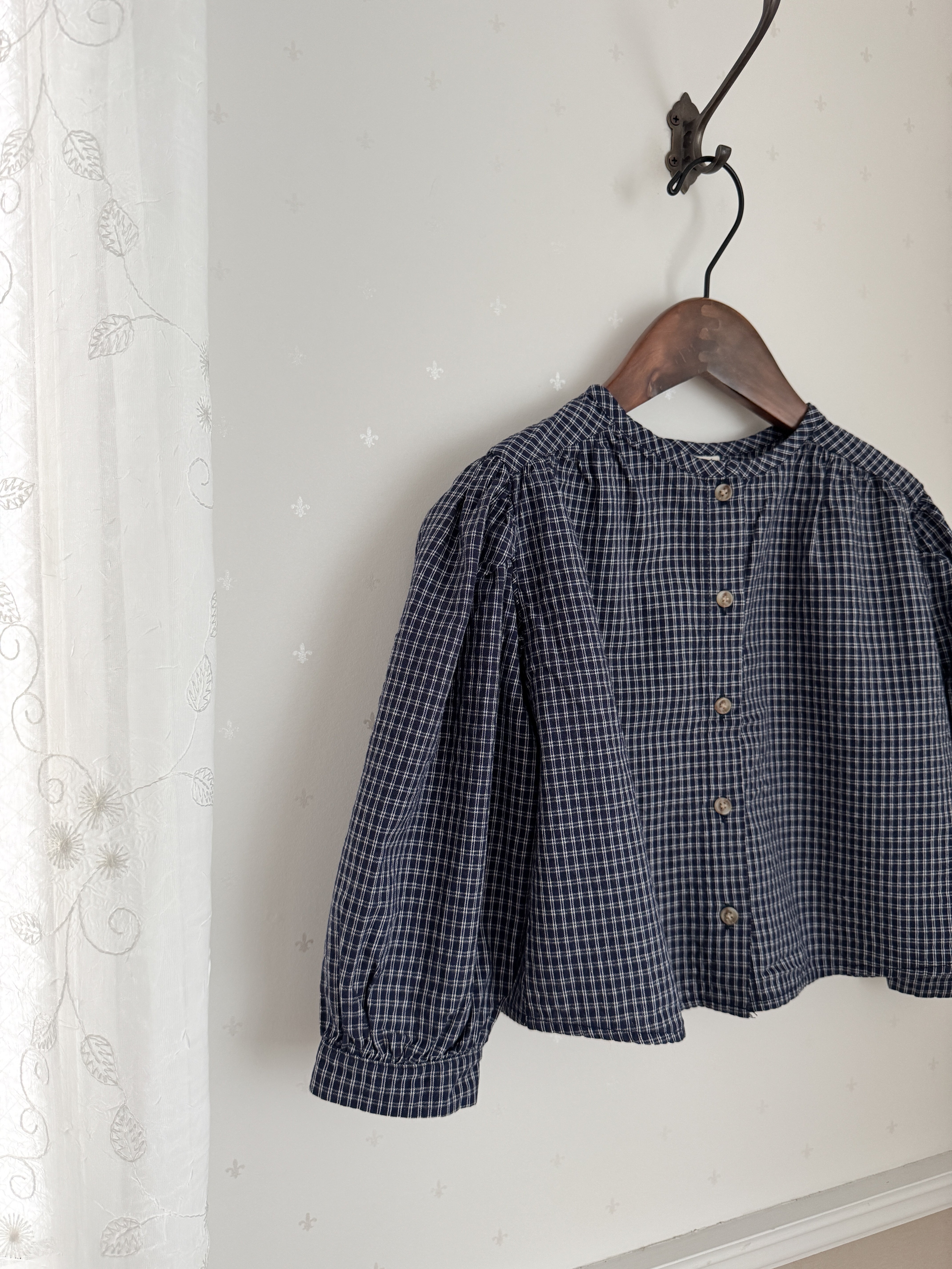 Milk check blouse