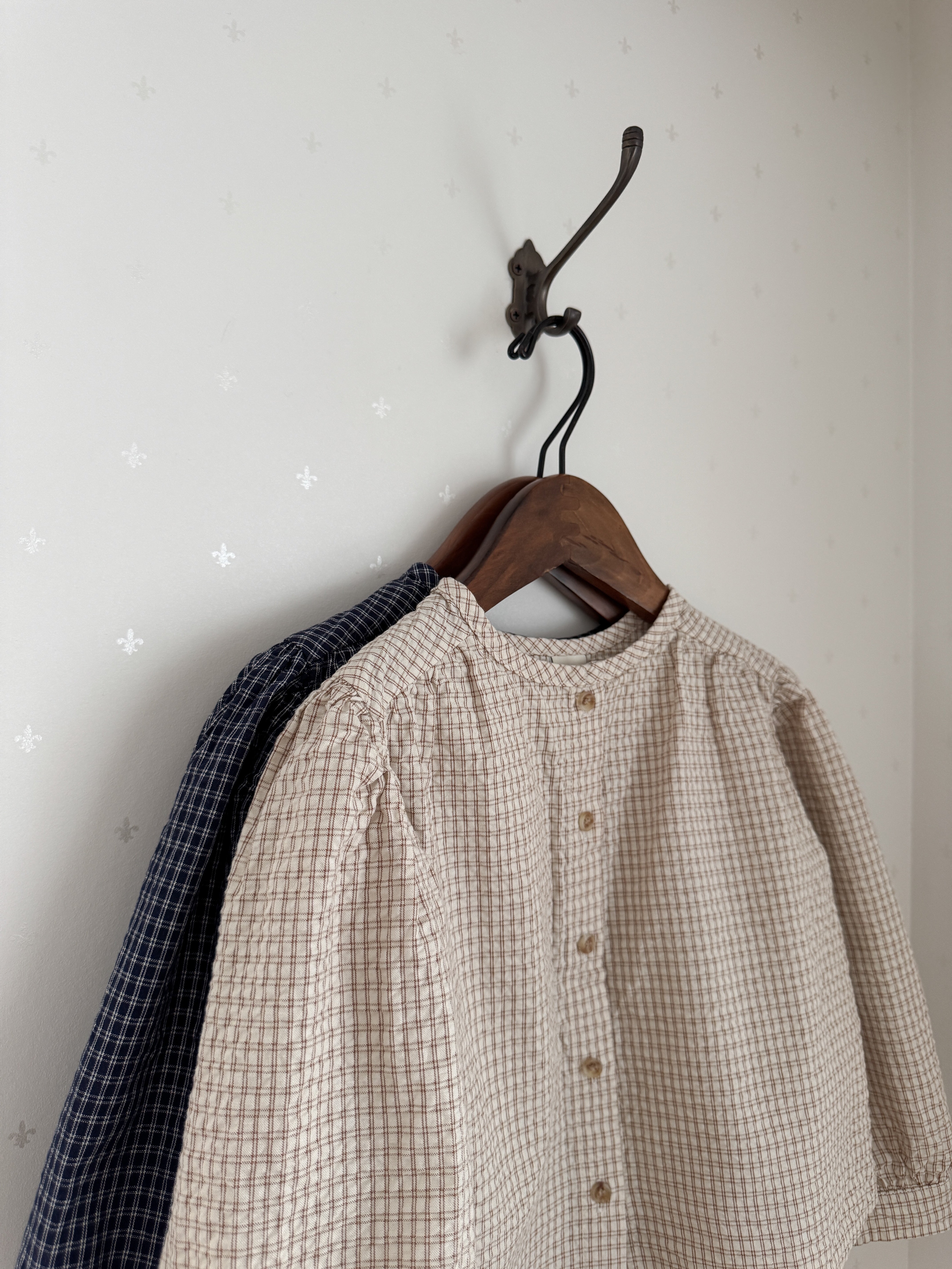 Milk check blouse