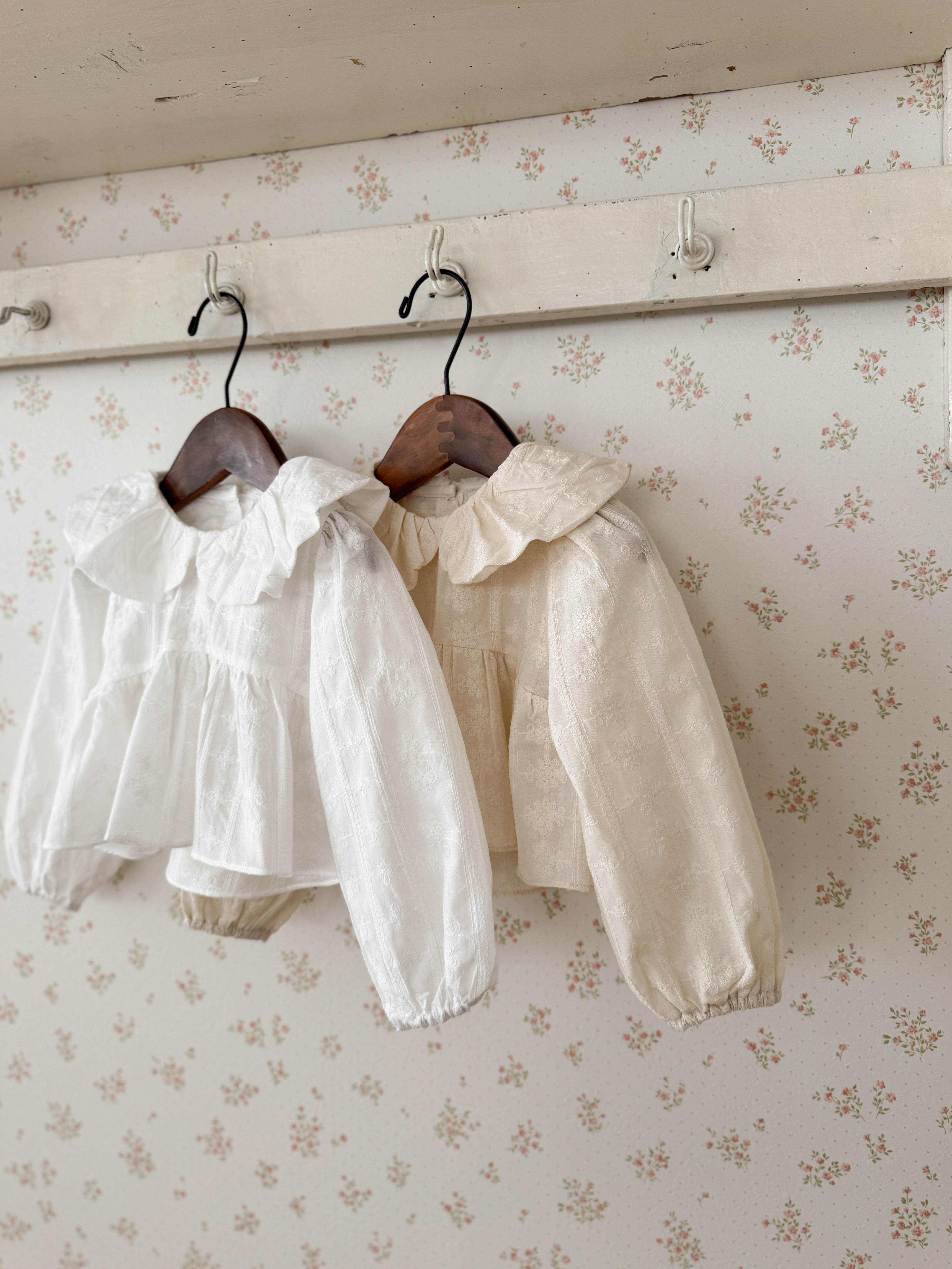 Roman blouse