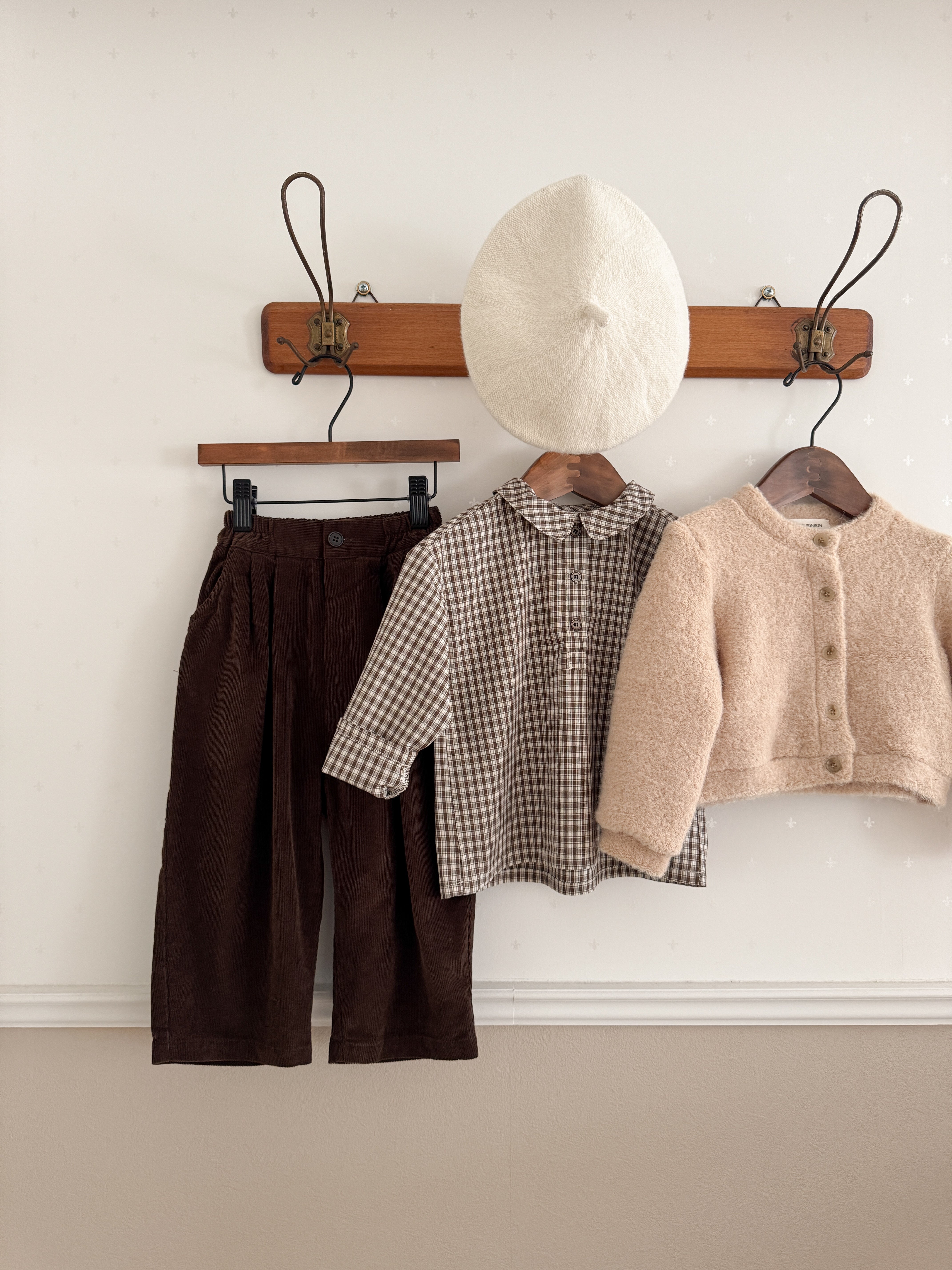 Soft corduroy pants
