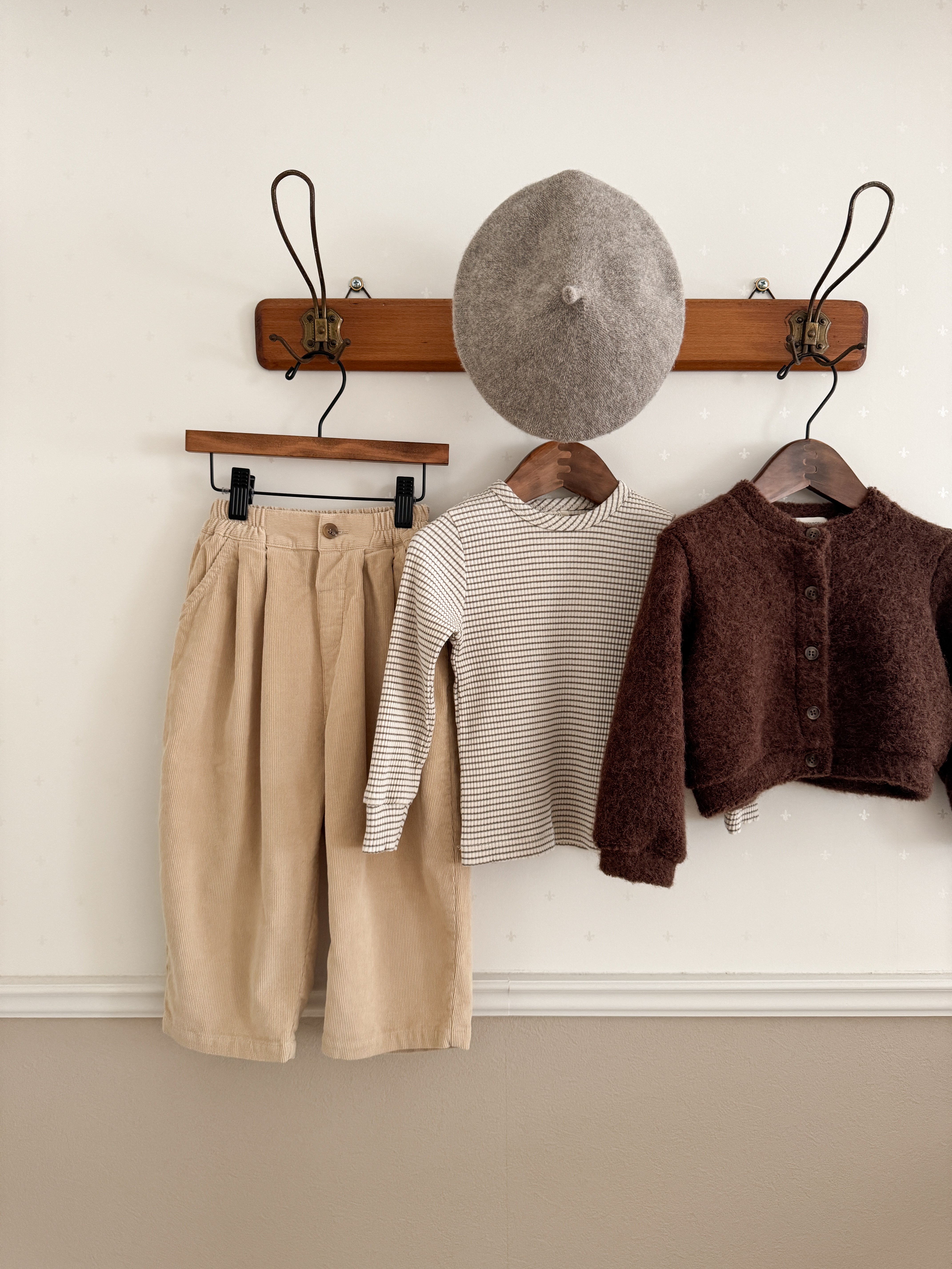 Soft corduroy pants