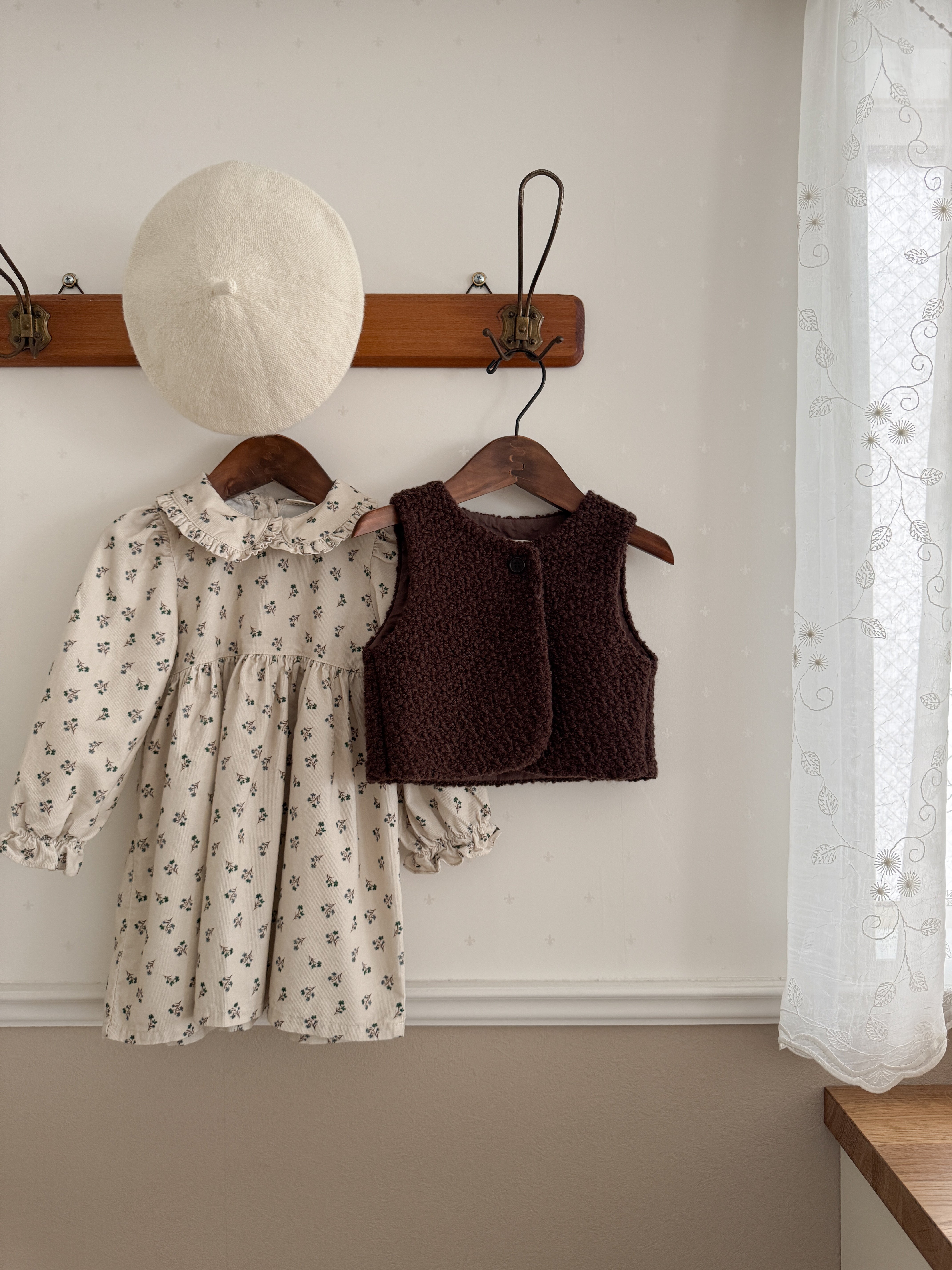 Miu wool vest