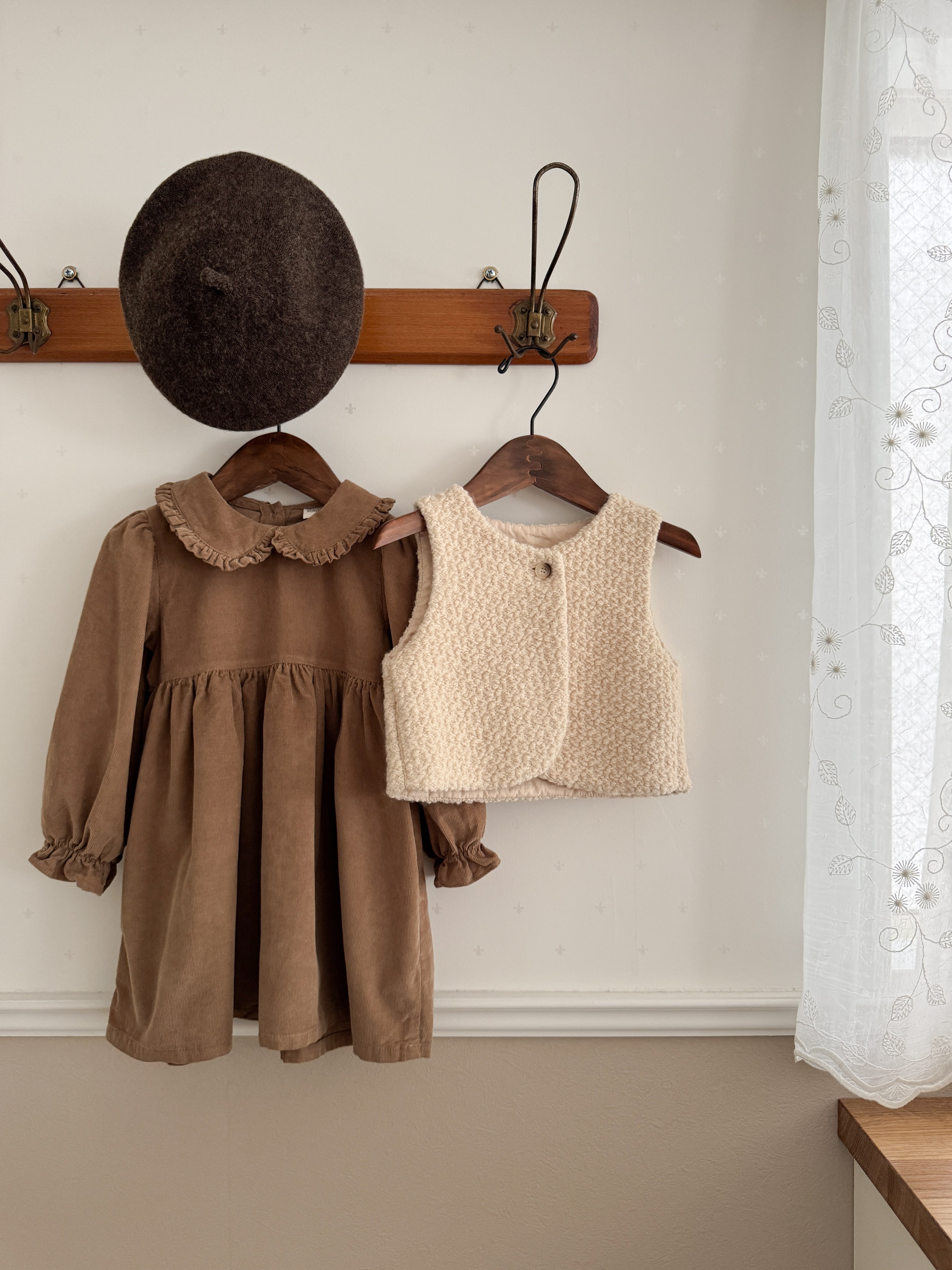 Miu wool vest