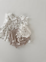 Simply frill bloomer