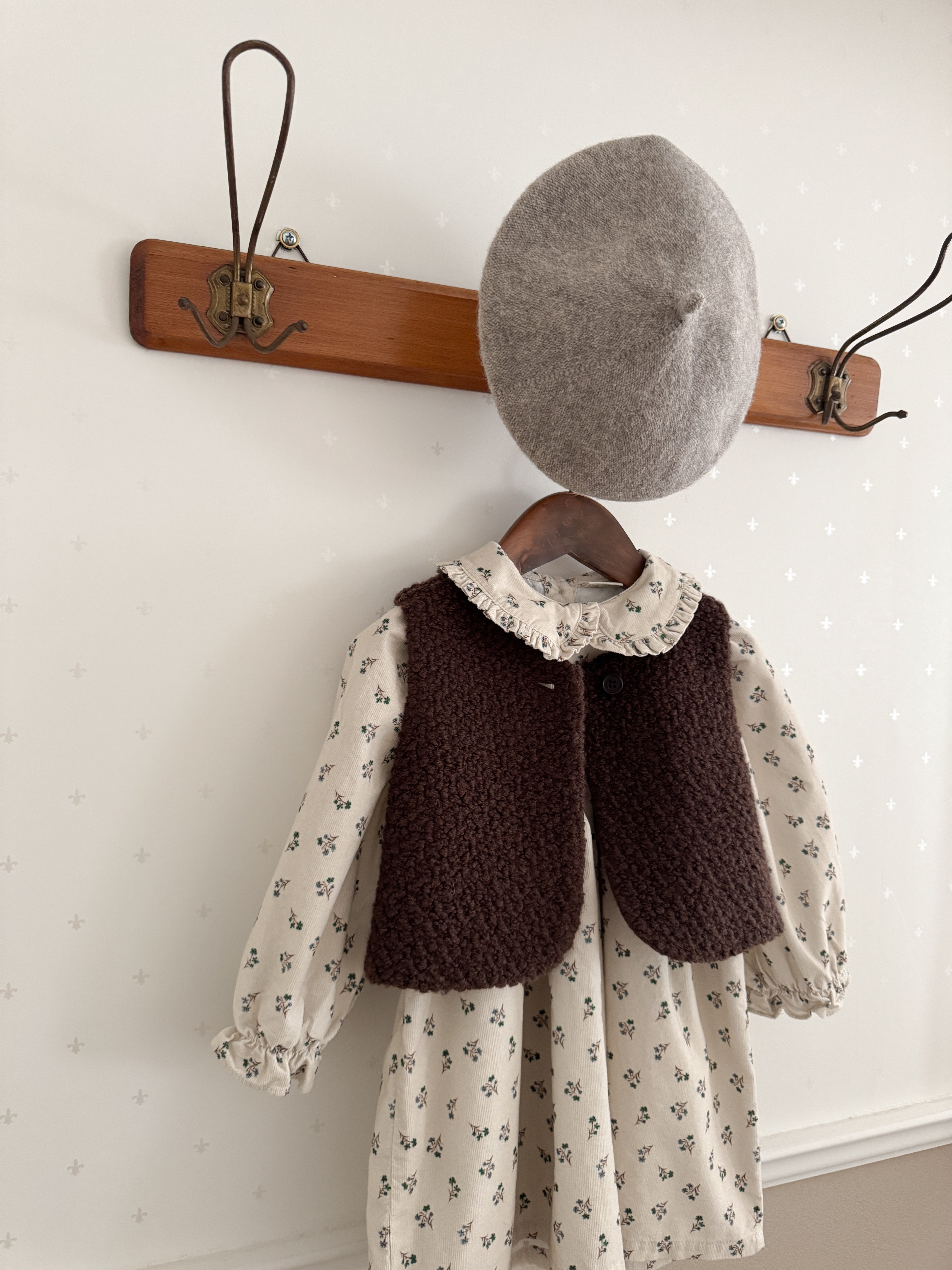 Miu wool vest