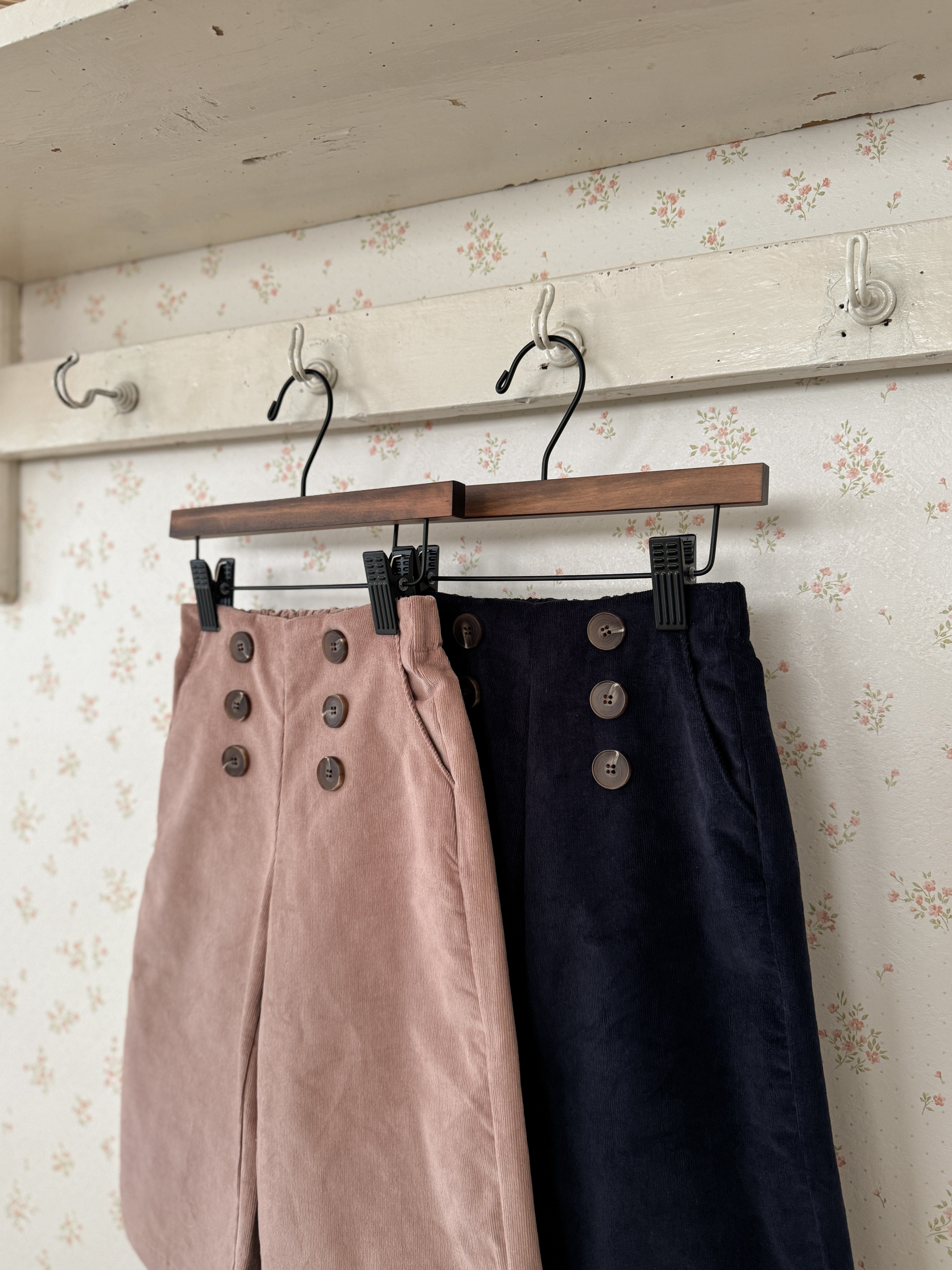 Dia corduroy pants