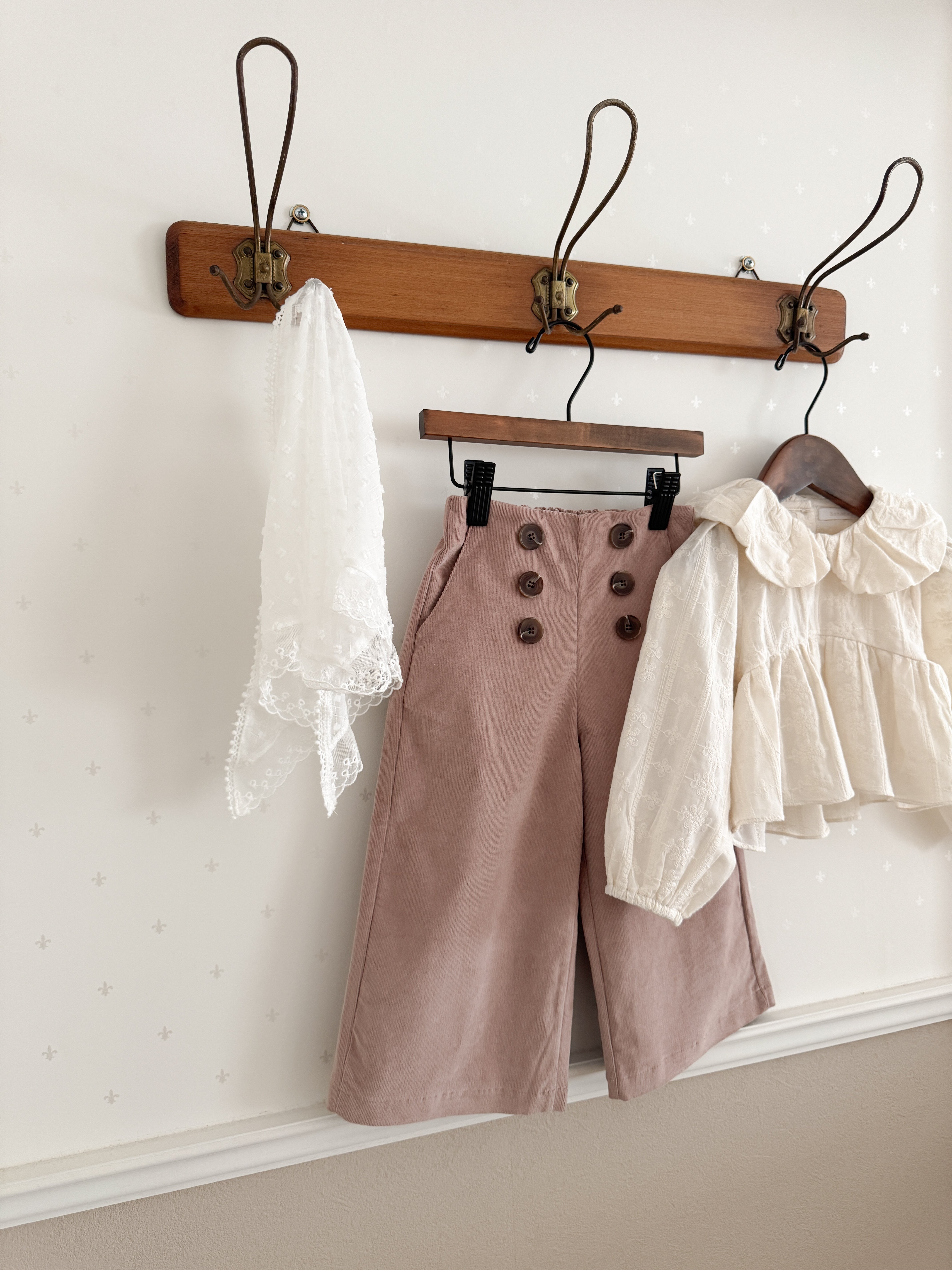 Dia corduroy pants