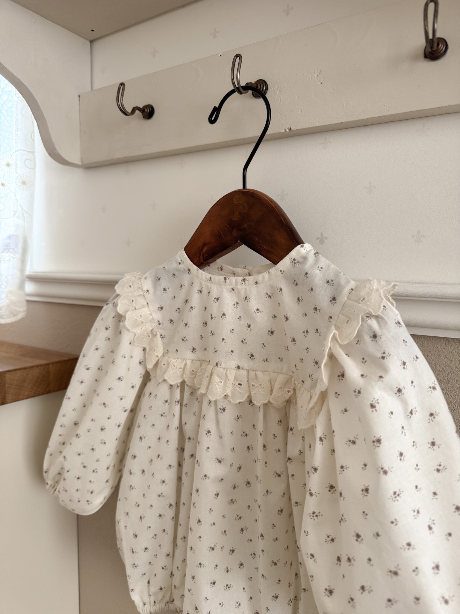 Cotton flower rompers