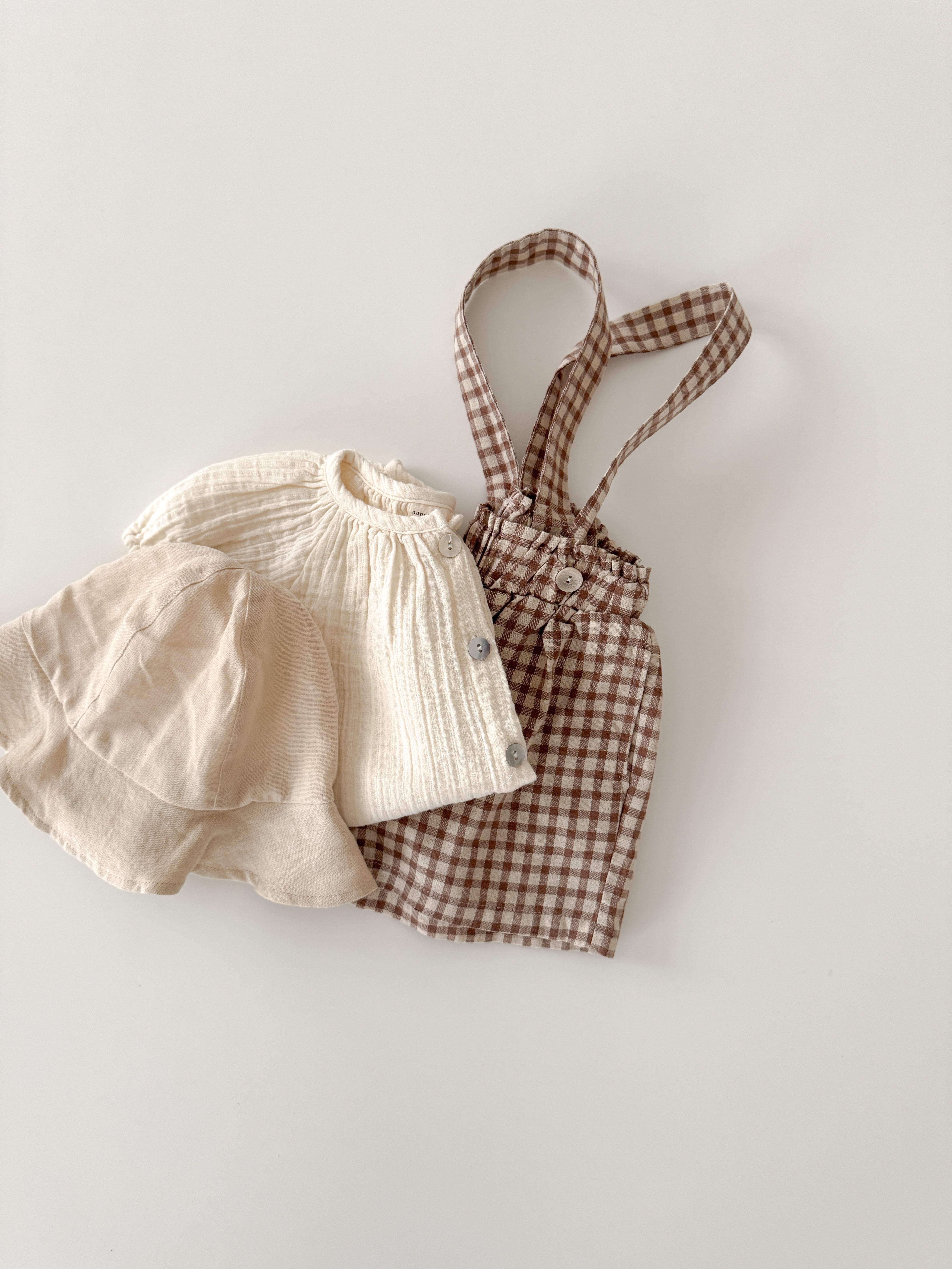 Check suspender pants