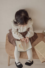 Sara collar blouse