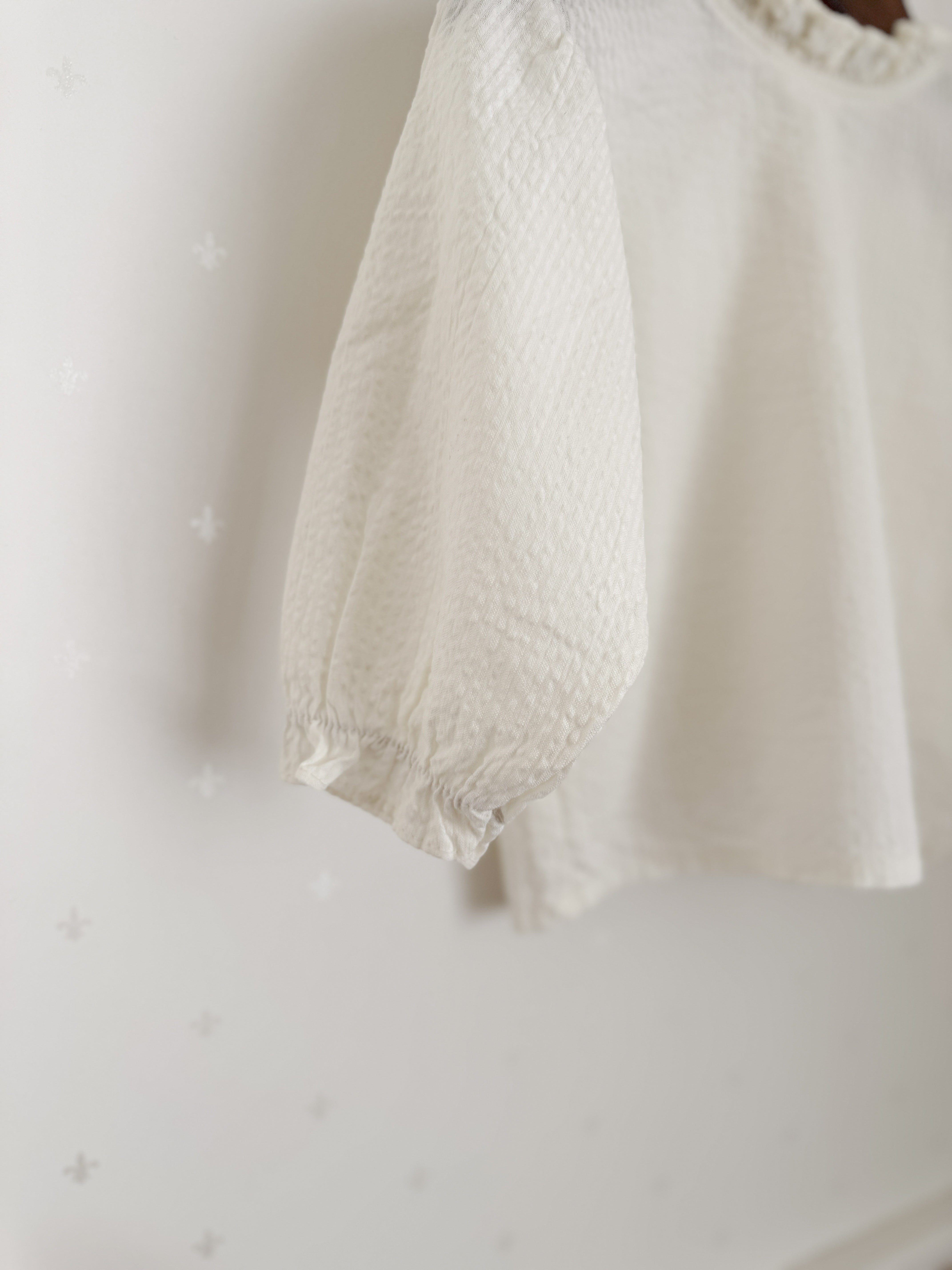 Bao frill blouse