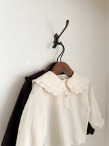 Sara collar blouse
