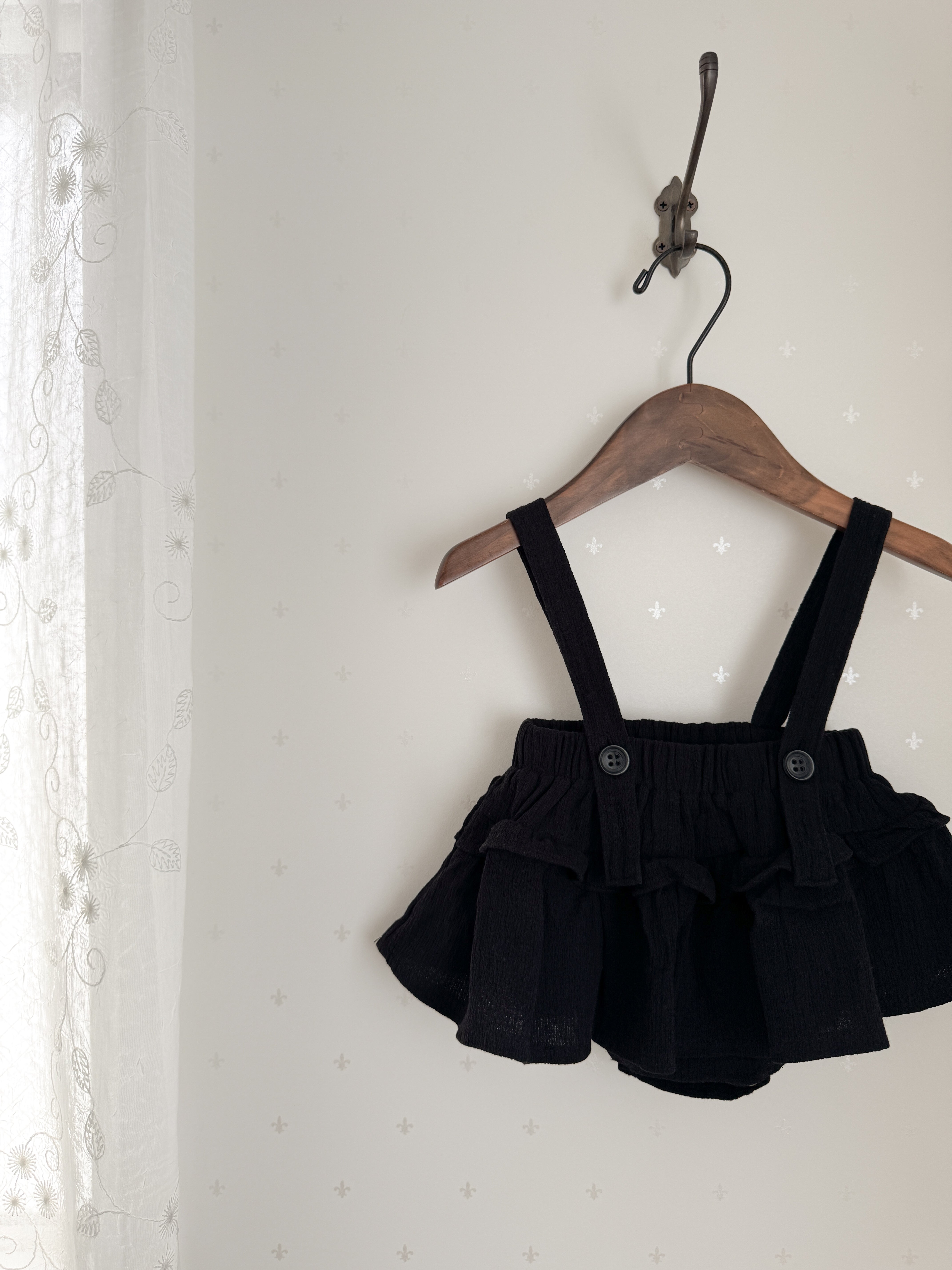 Elly frill suspender skirt