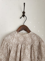 Flower shirring blouse