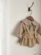 Check collar blouse