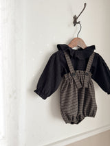 Snow ruffle blouse