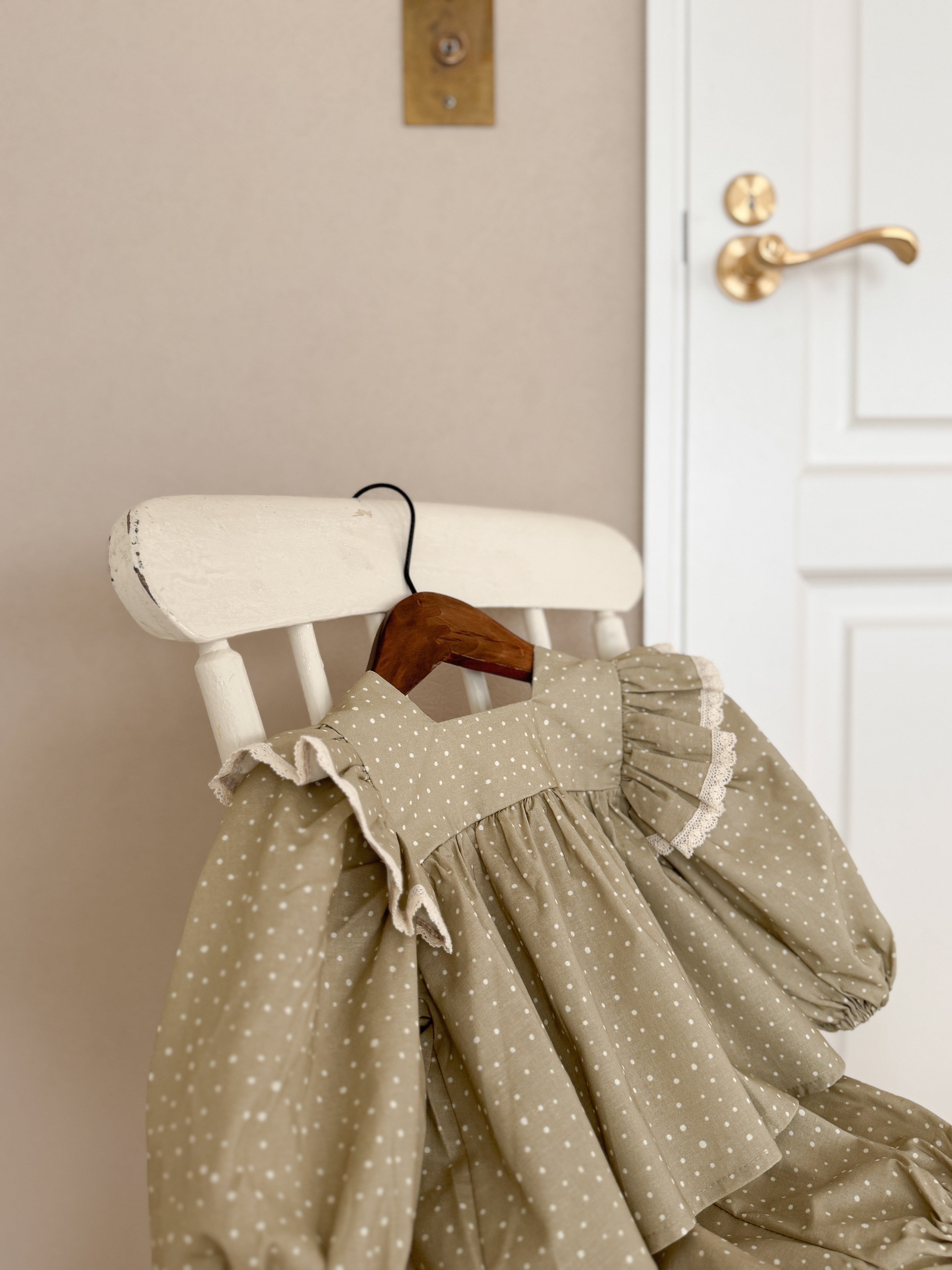 Dot frill blouse & bloomer set