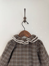 Petit check frill blouse