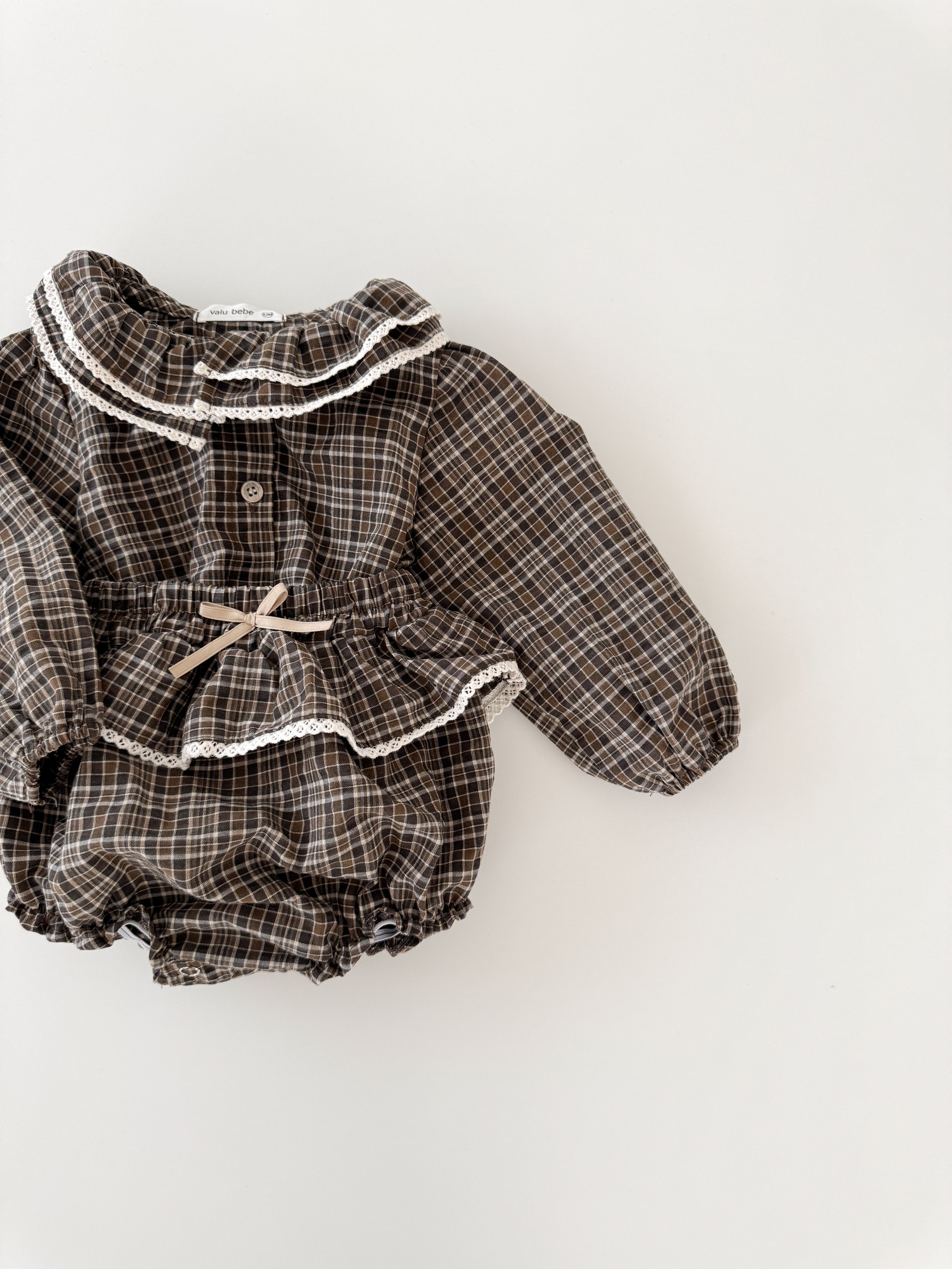 Petit check frill blouse