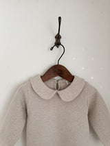 Round collar tops