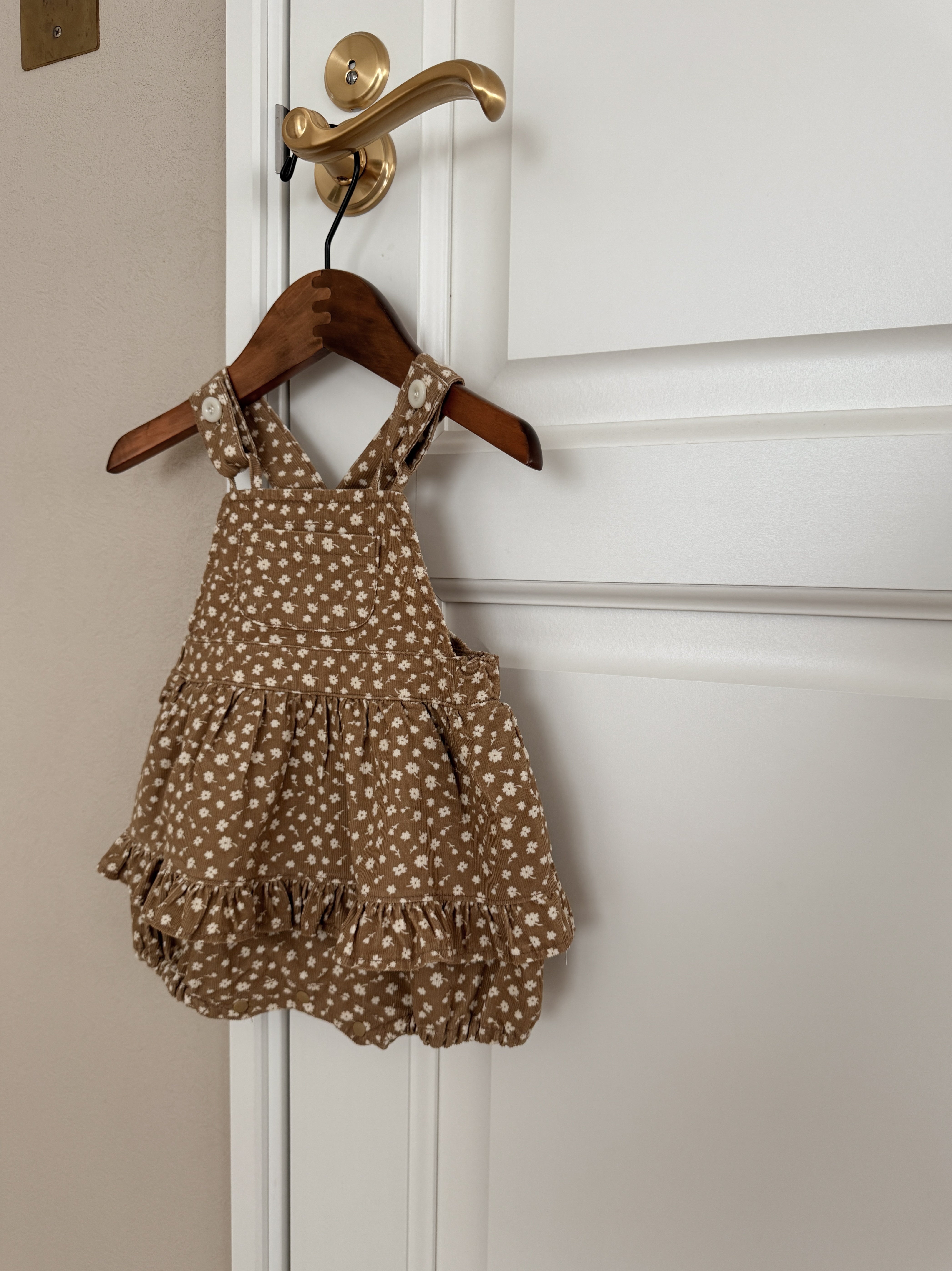 Bebe garden suspender suit