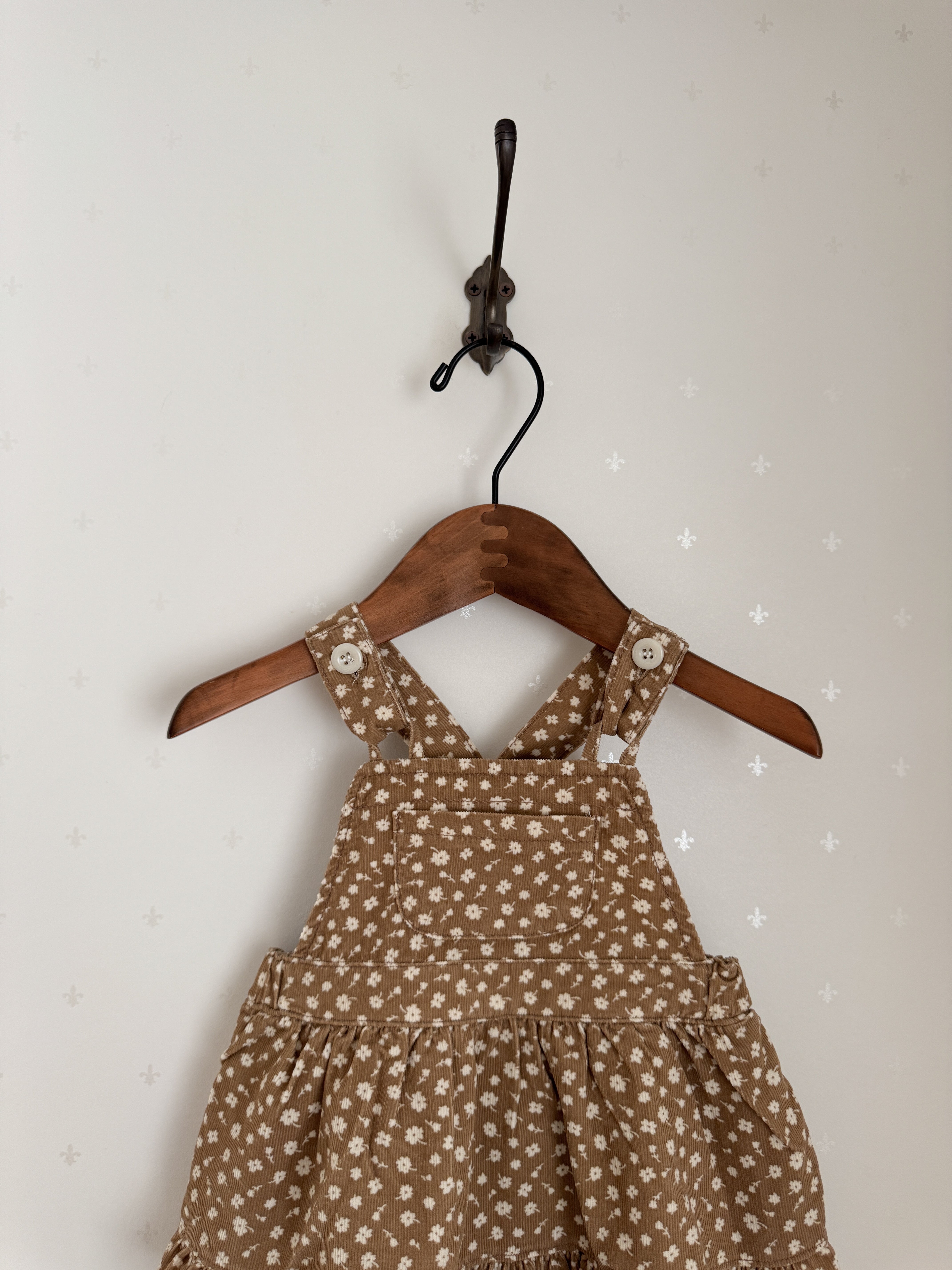 Bebe garden suspender suit
