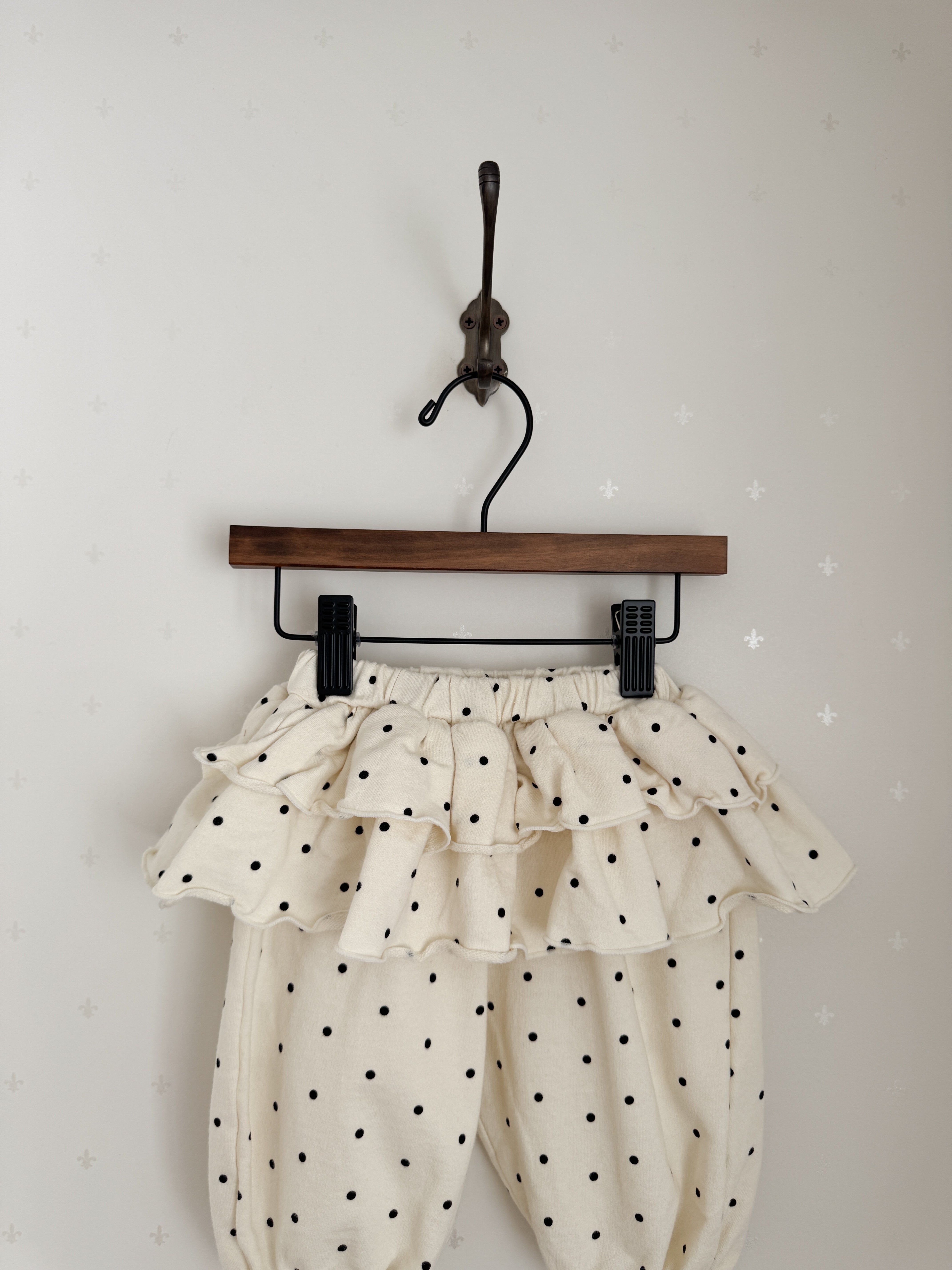 Bebe petal dot pants