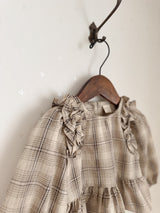 Mono frill blouse
