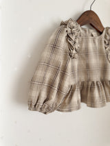 Mono frill blouse