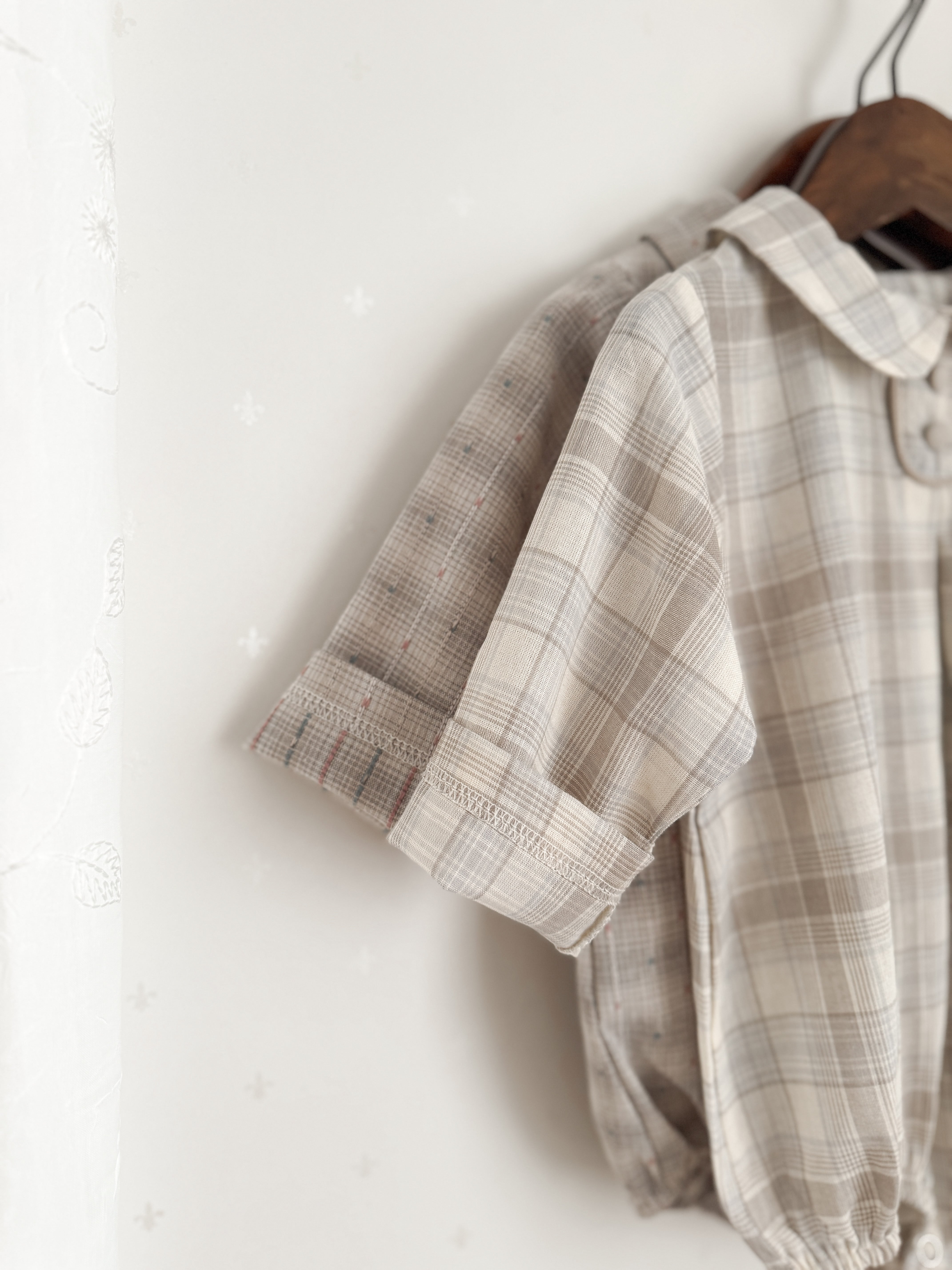 Leandre check rompers