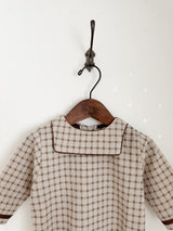 Brunette check set up