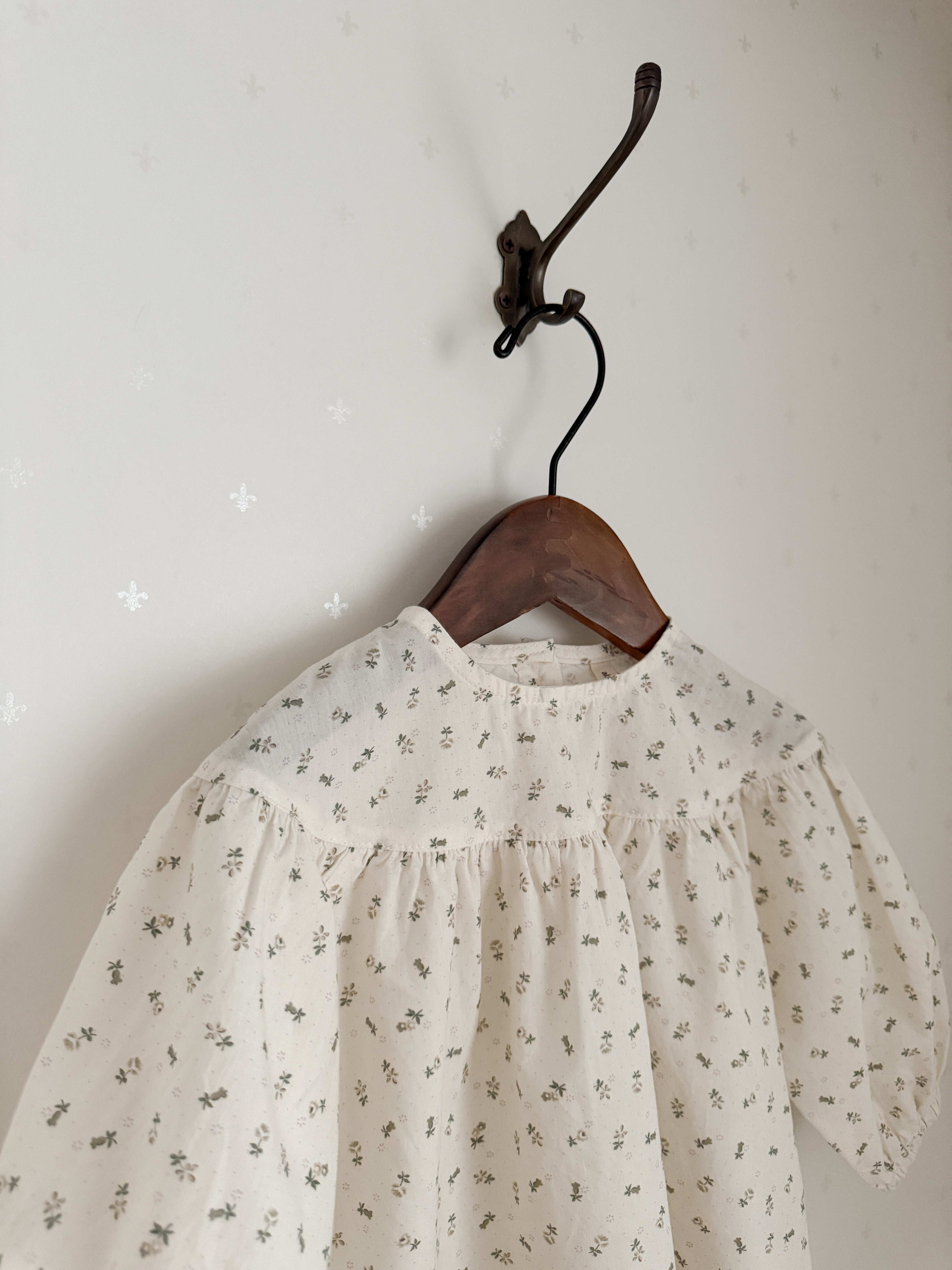 Shirring smock blouse