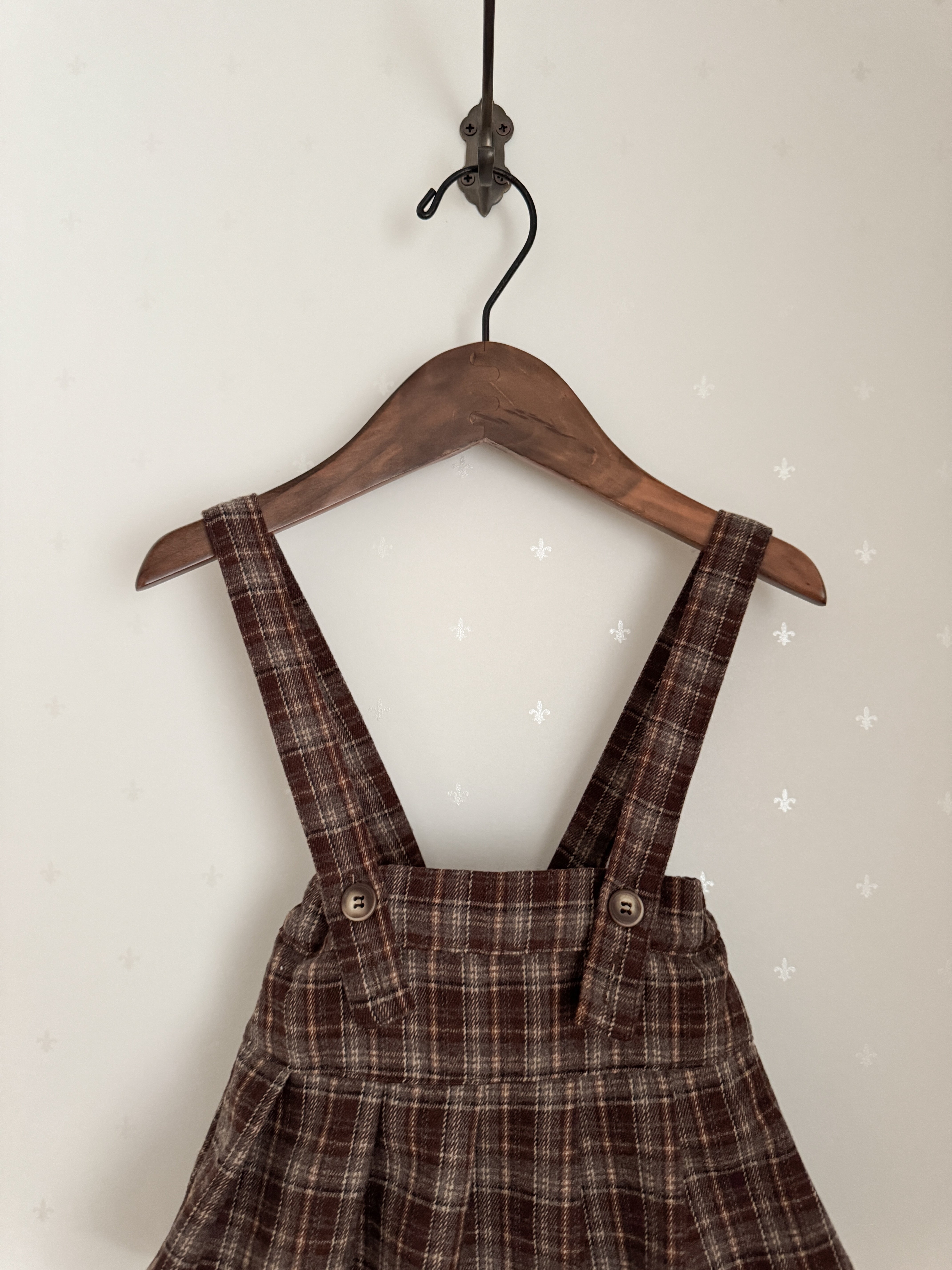 Pleats suspender skirt