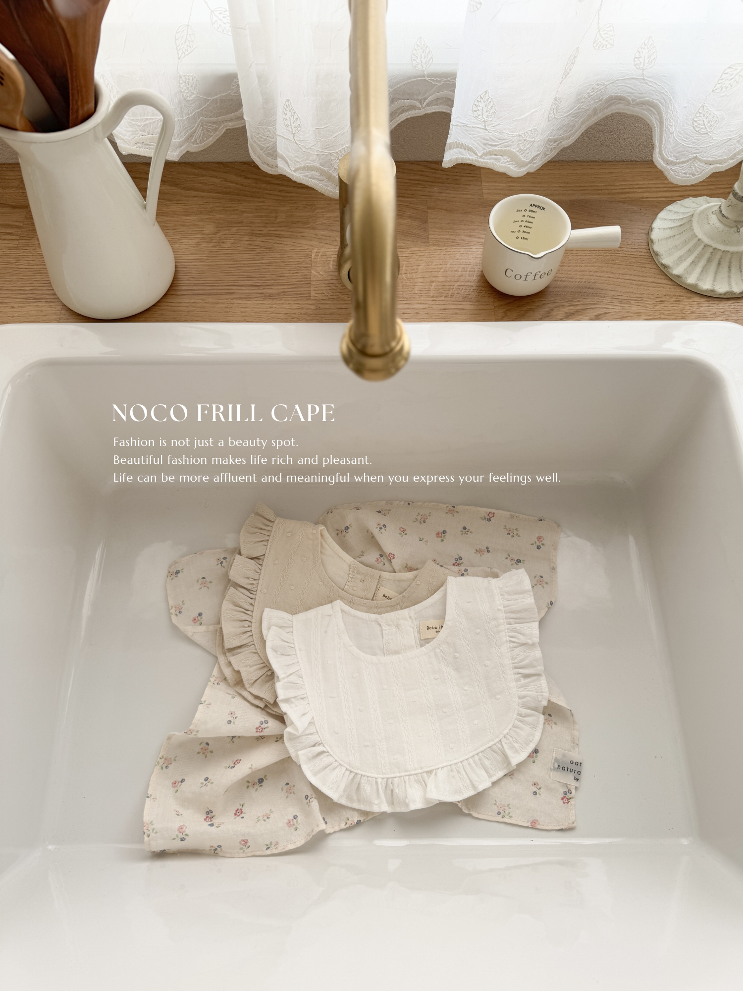 Noco frill cape