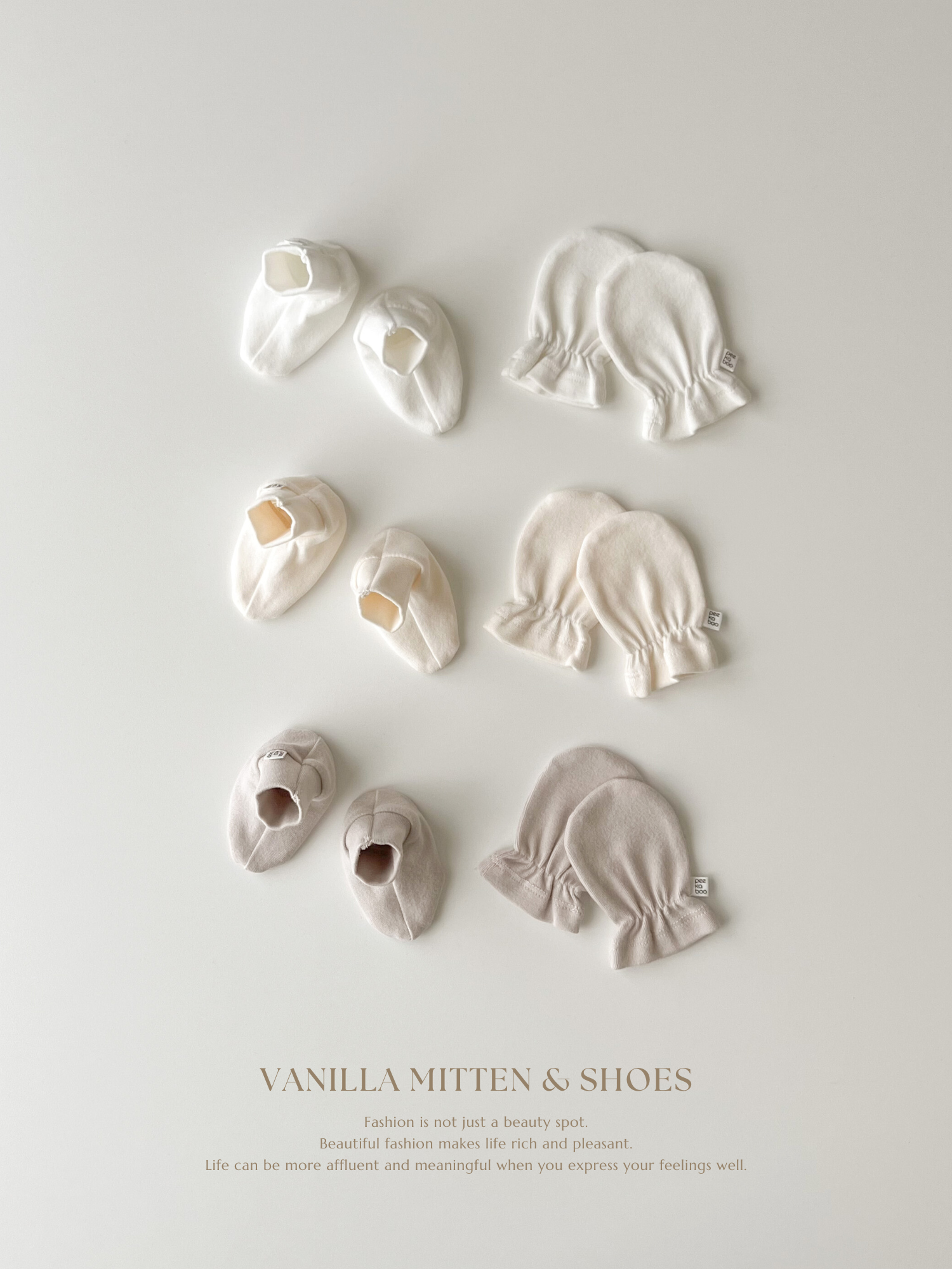 Vanilla mitten & shoes